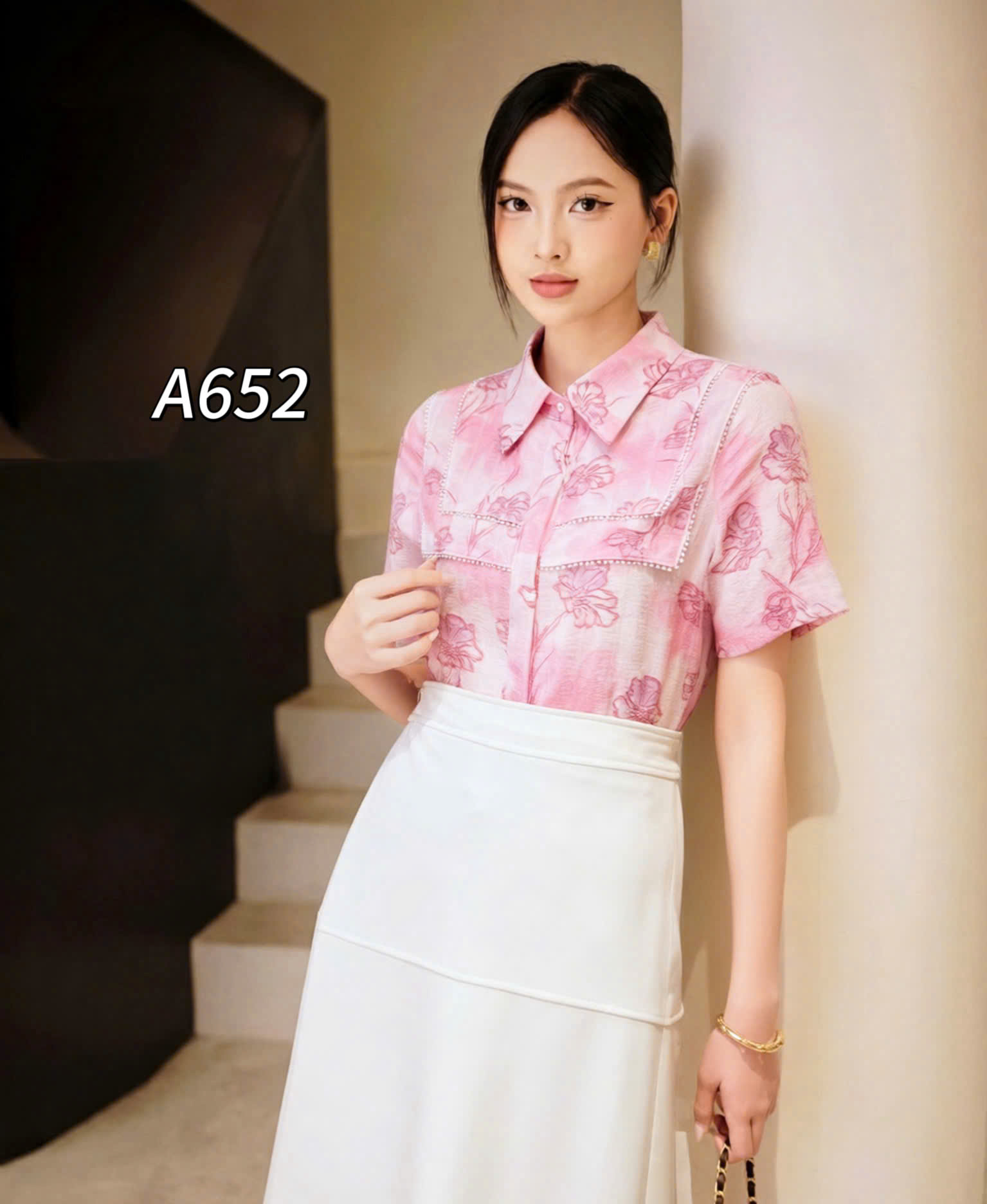 A652 Áo sơ mi hoa cổ vuông