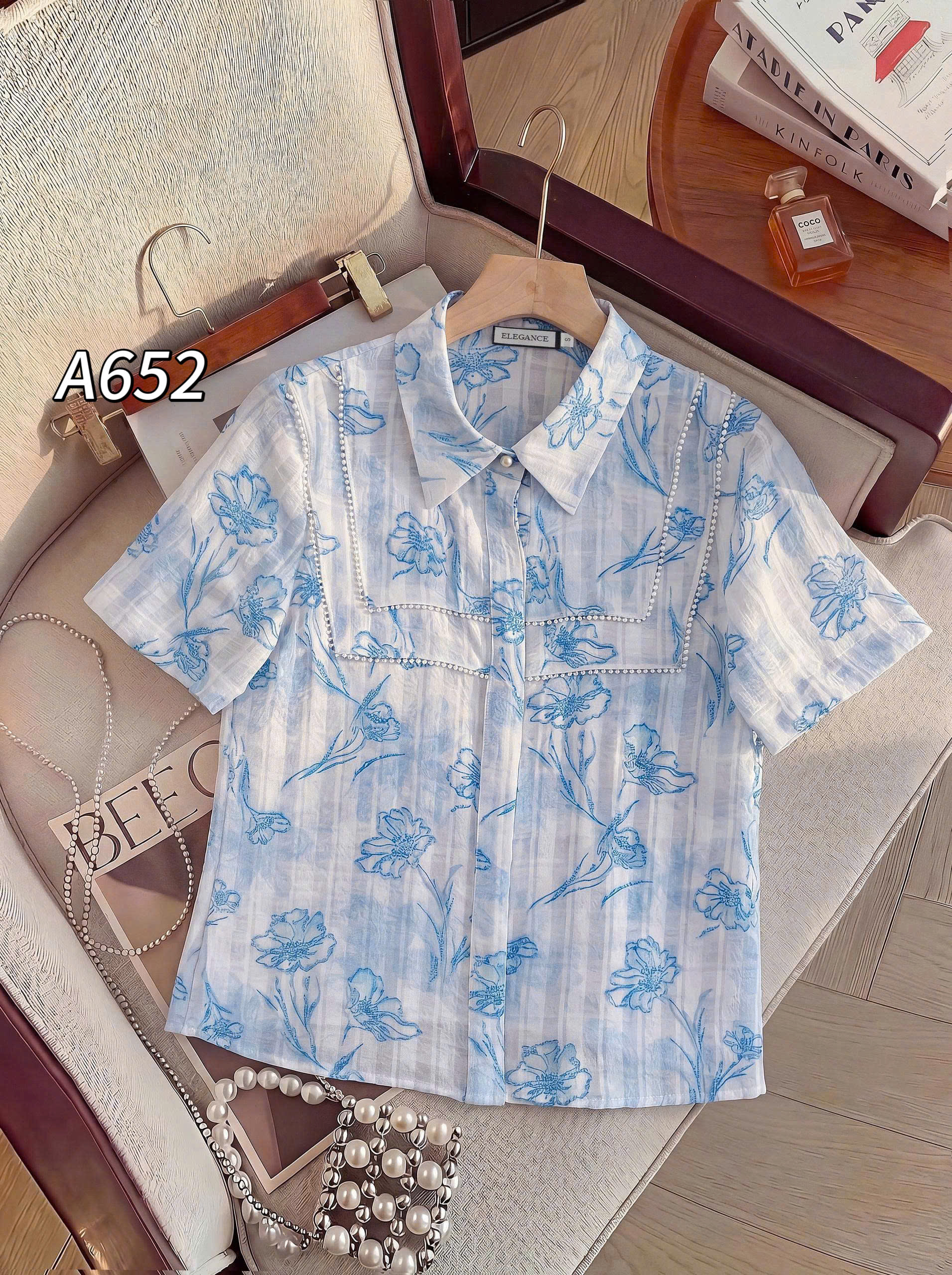 A652 Áo sơ mi hoa cổ vuông