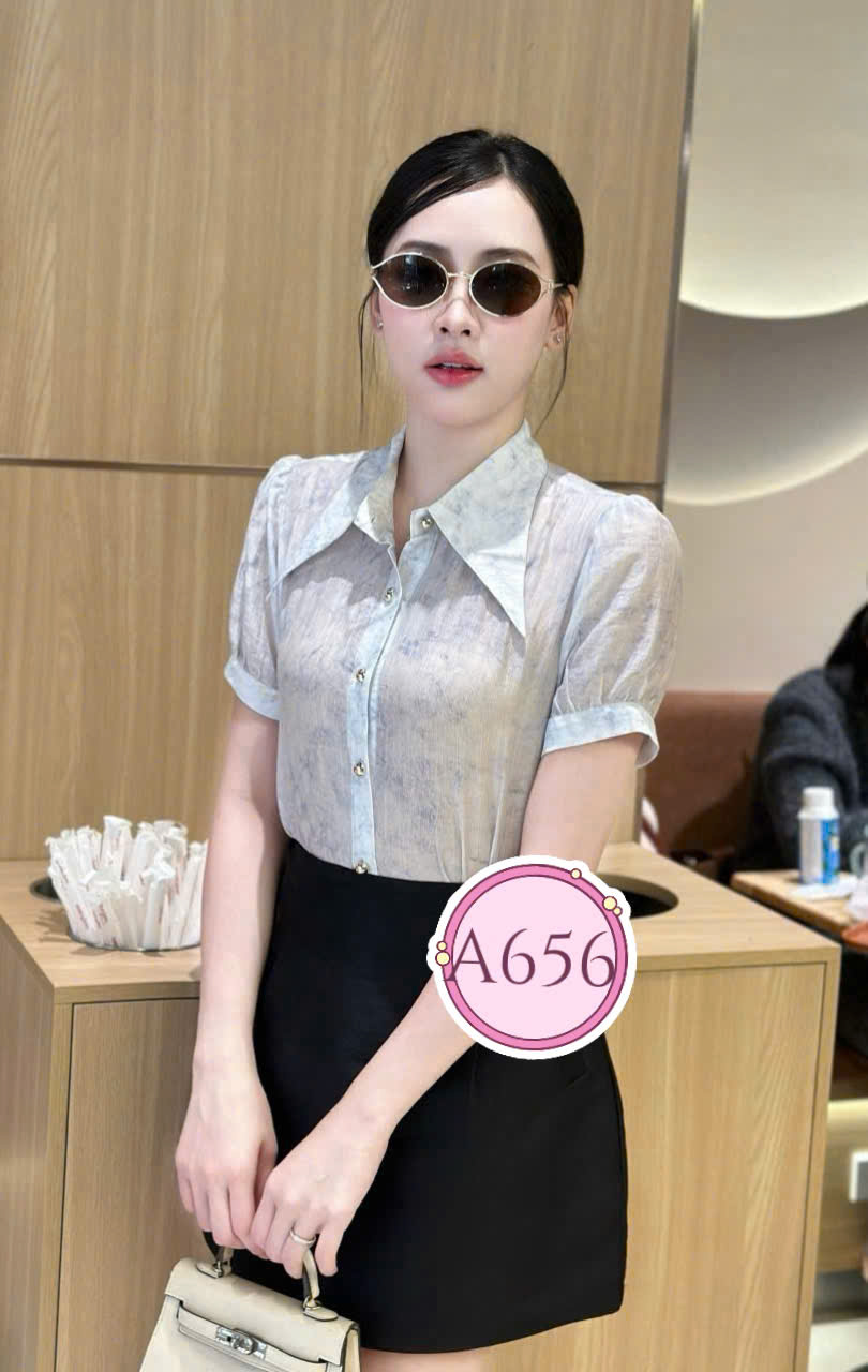 A656 Áo sơ mi loang cổ nhọn