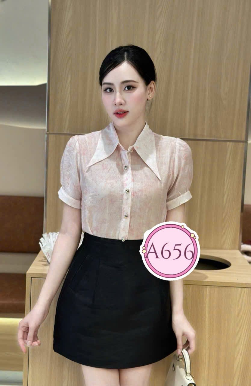 A656 Áo sơ mi loang cổ nhọn