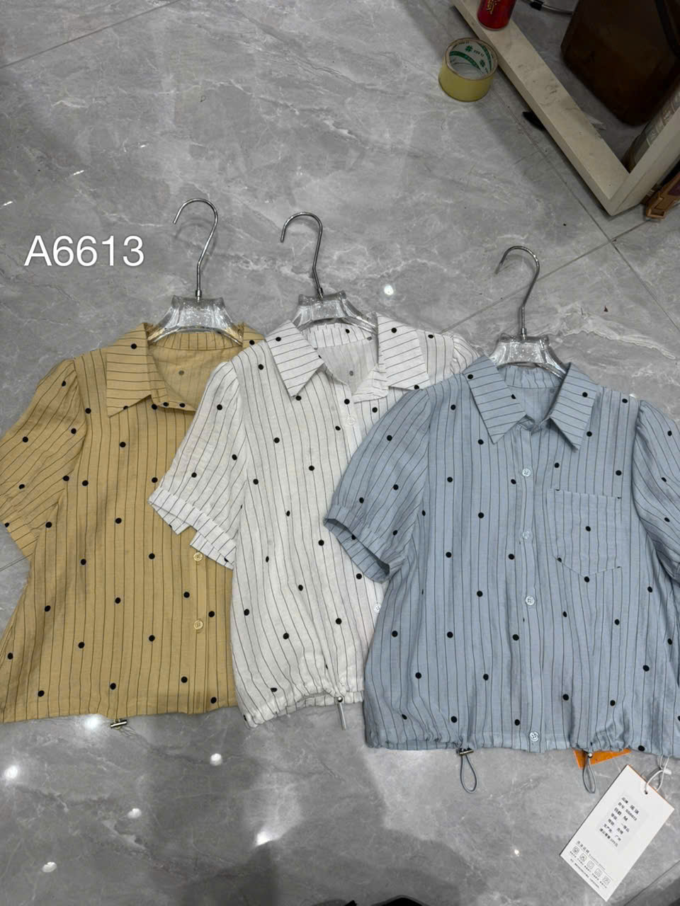 A6613 áo kẻ chấm bi
