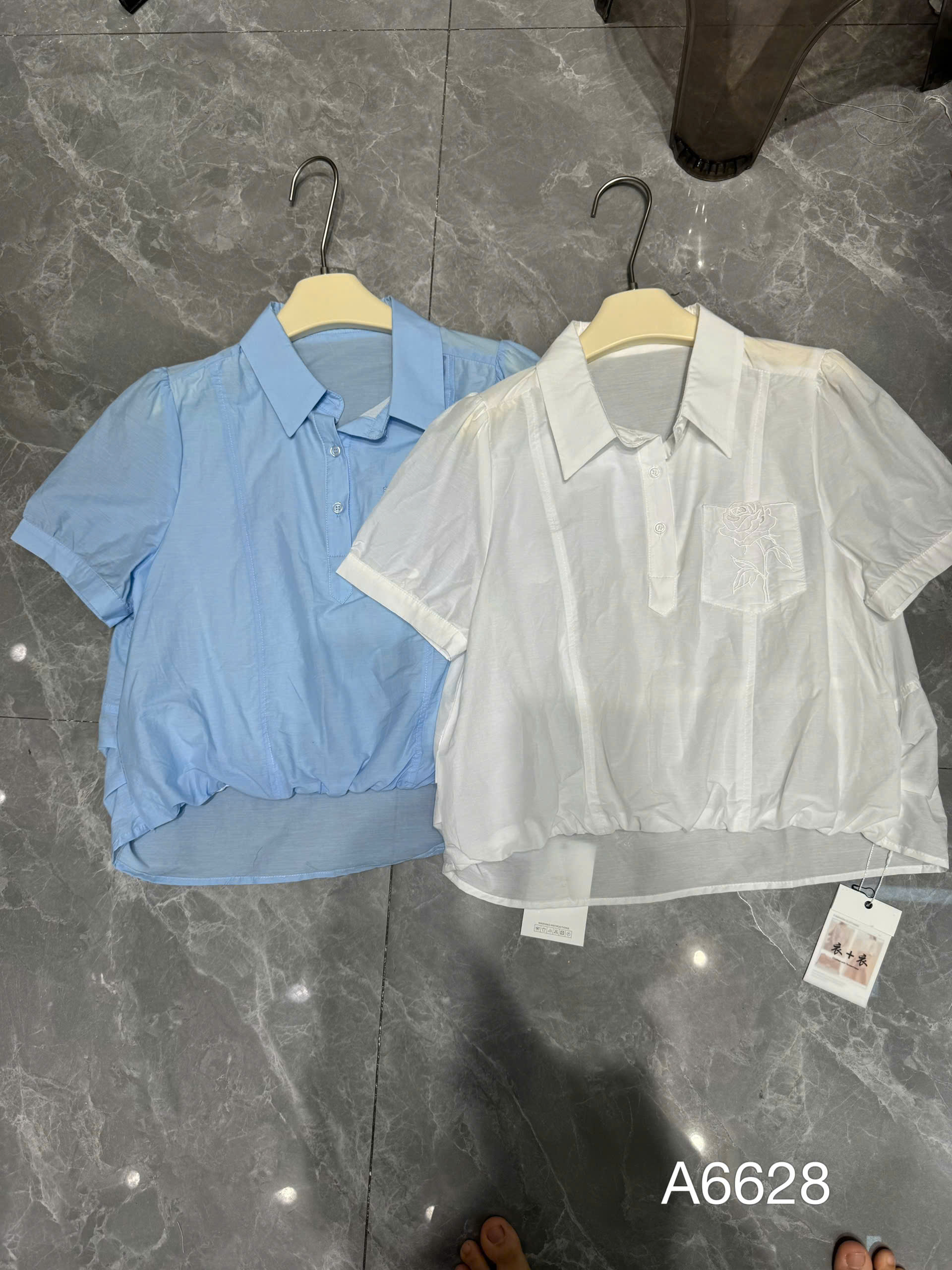 A6628 Áo sơ mi túi thêu hoa hồng
