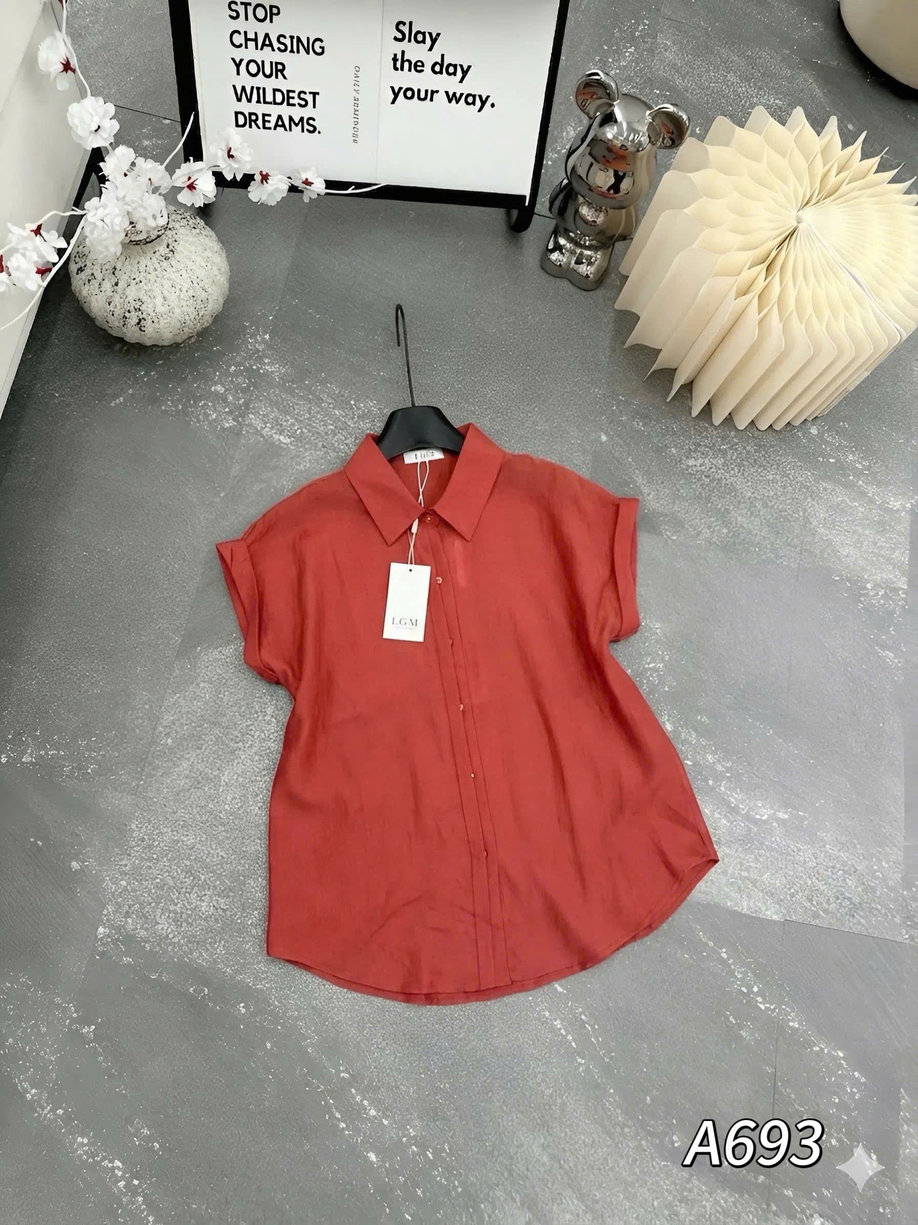 A693 Áo sơ mi cộc tay giấu cúc