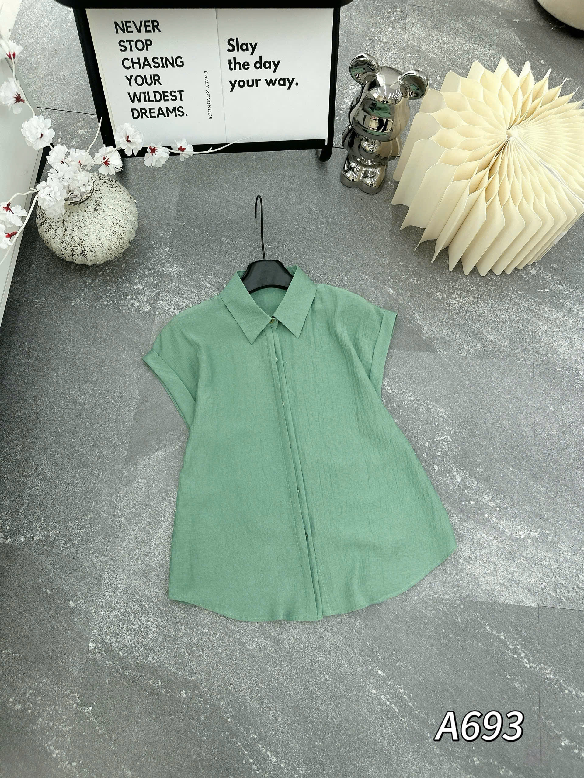 A693 Áo sơ mi cộc tay giấu cúc
