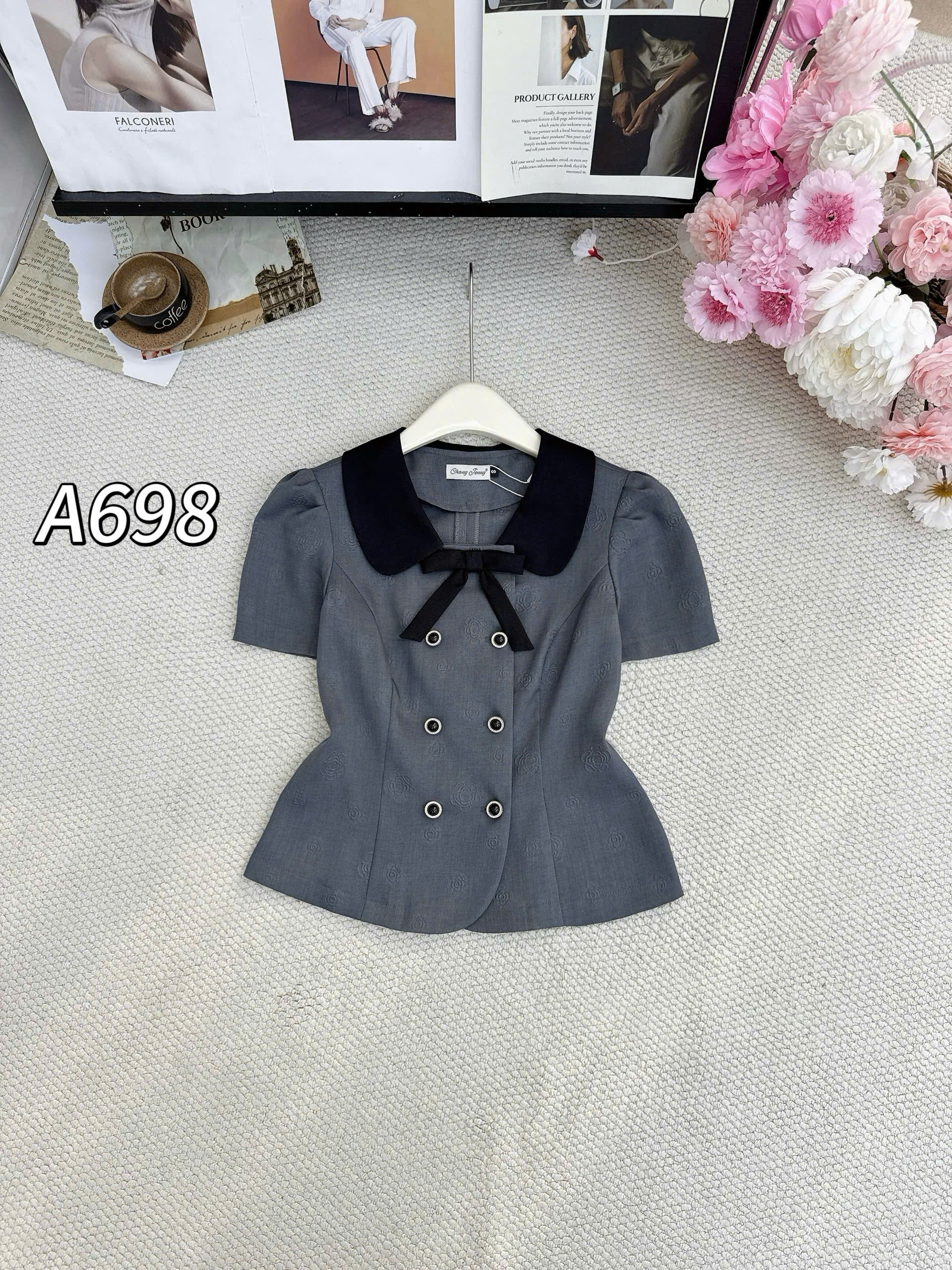 A698 Áo kí giả cổ nơ đen