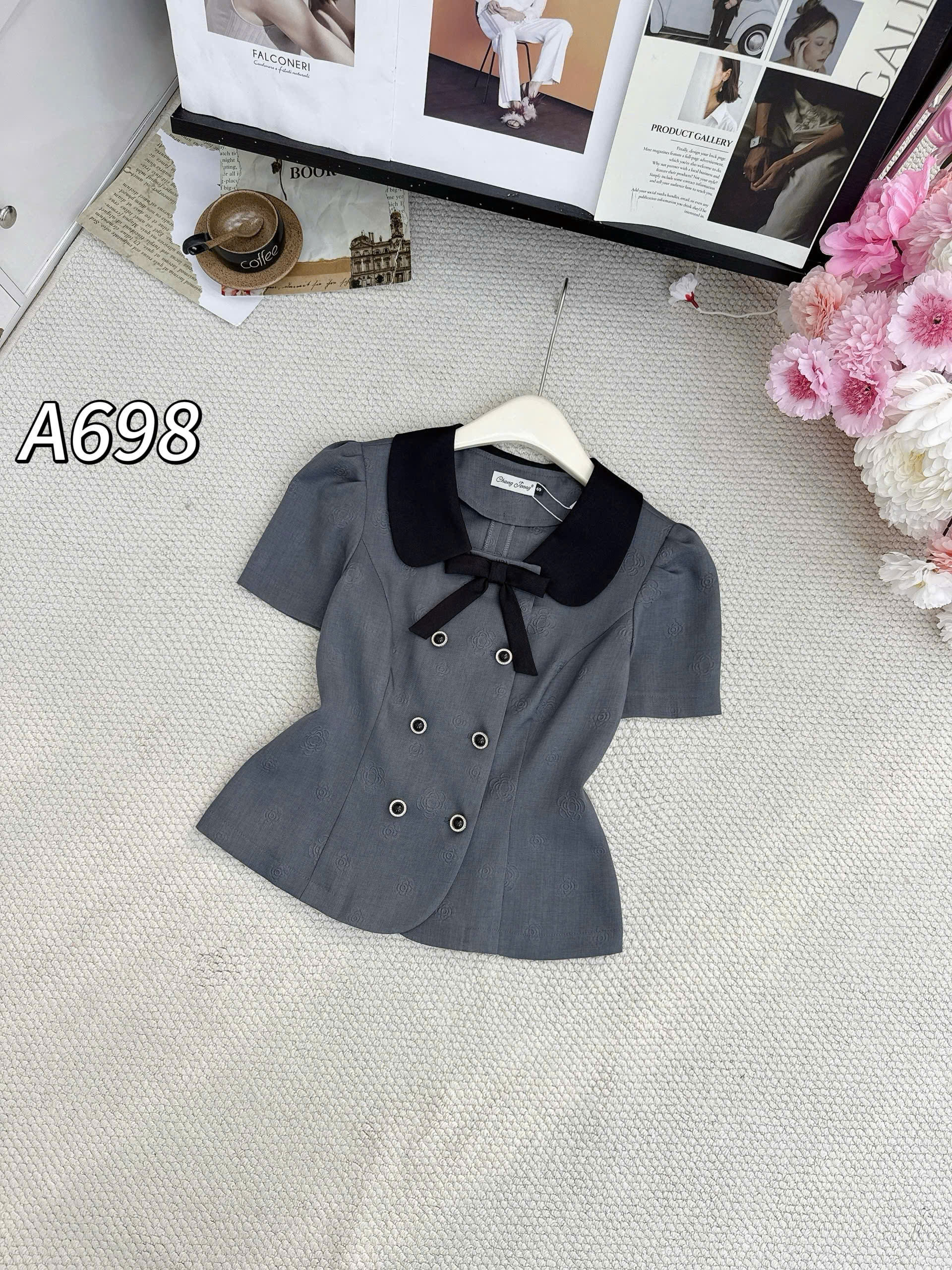 A698 Áo kí giả cổ nơ đen