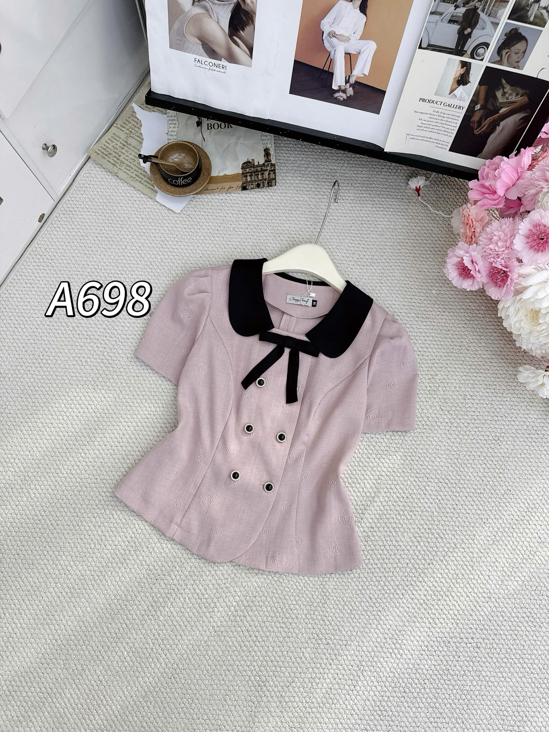 A698 Áo kí giả cổ nơ đen