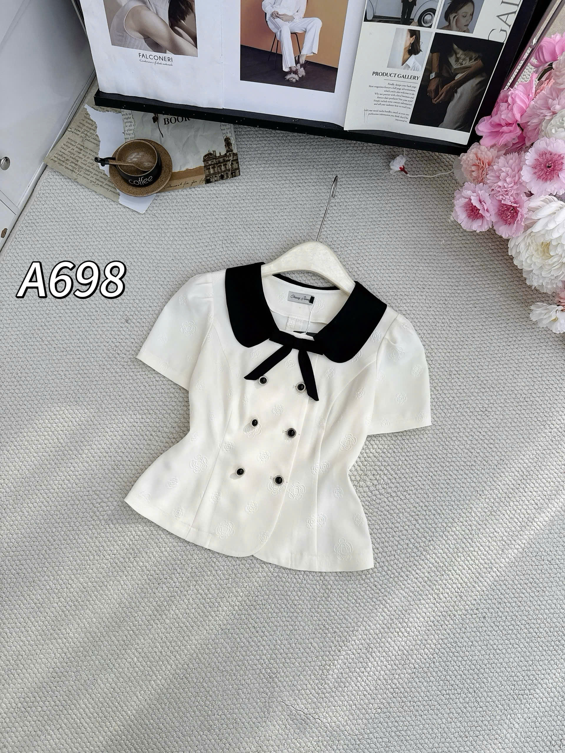 A698 Áo kí giả cổ nơ đen