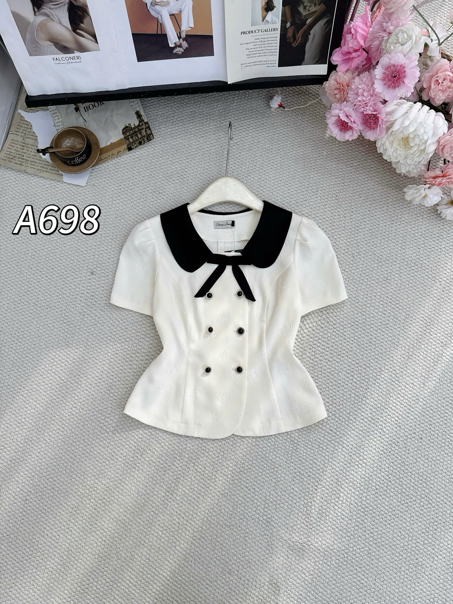A698 Áo kí giả cổ nơ đen