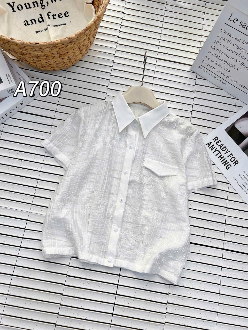 A700 Áo sơ mi hoa túi cơi cổ nhọn