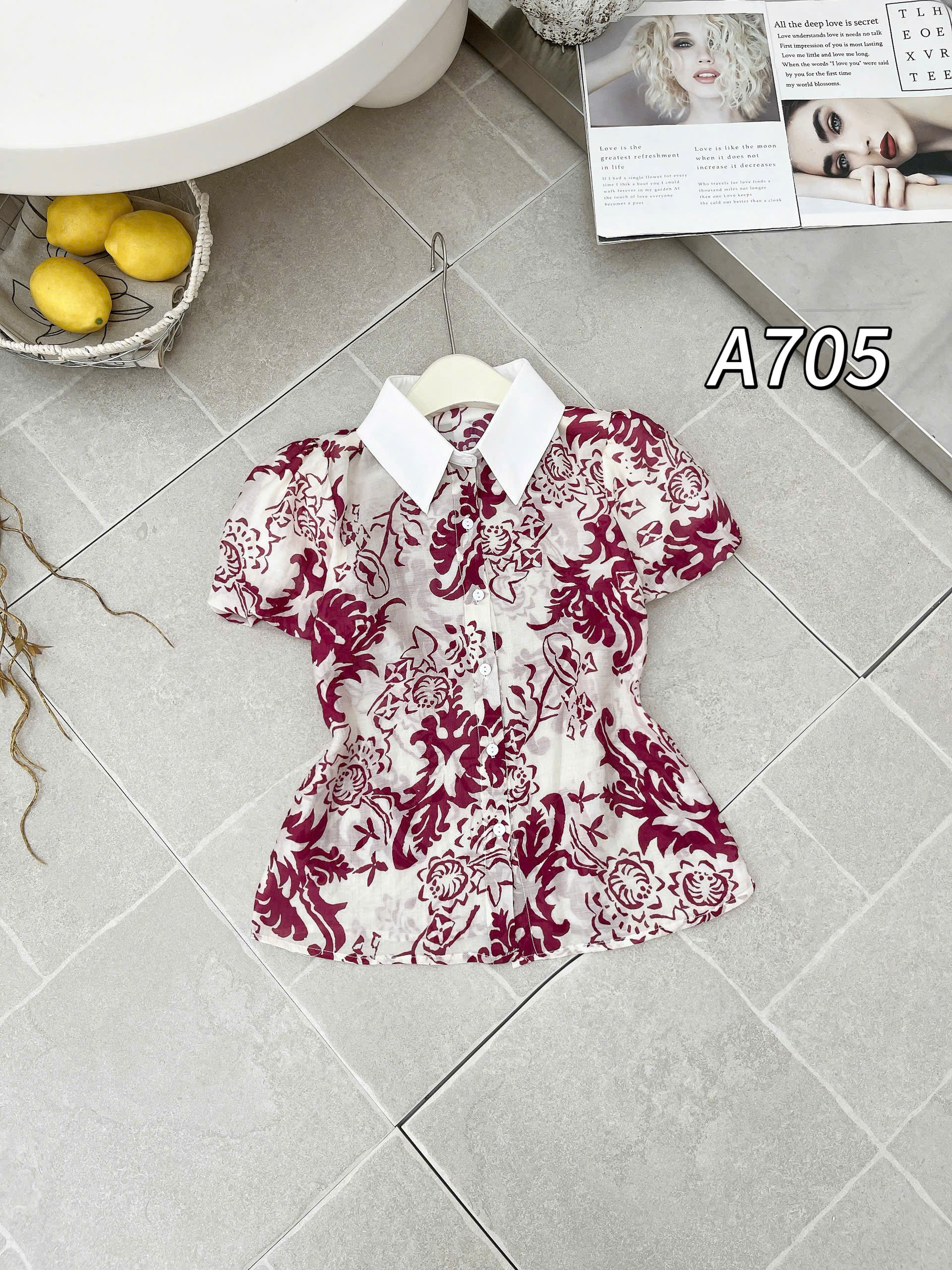A705 Áo sơ mi hoa cộc tay cổ trắng