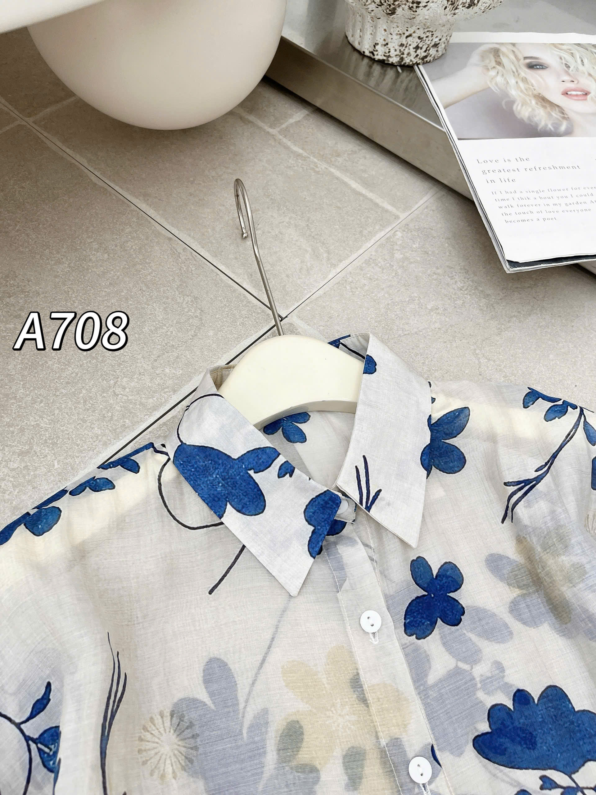 A708 Áo sơ mi hoa tay xắn