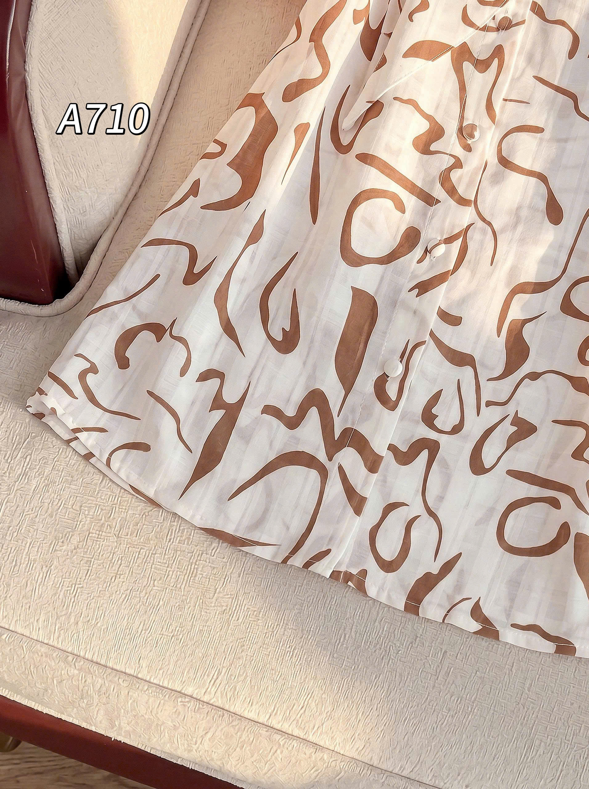 A710 Áo sơ mi tay hến cổ nơ lệch