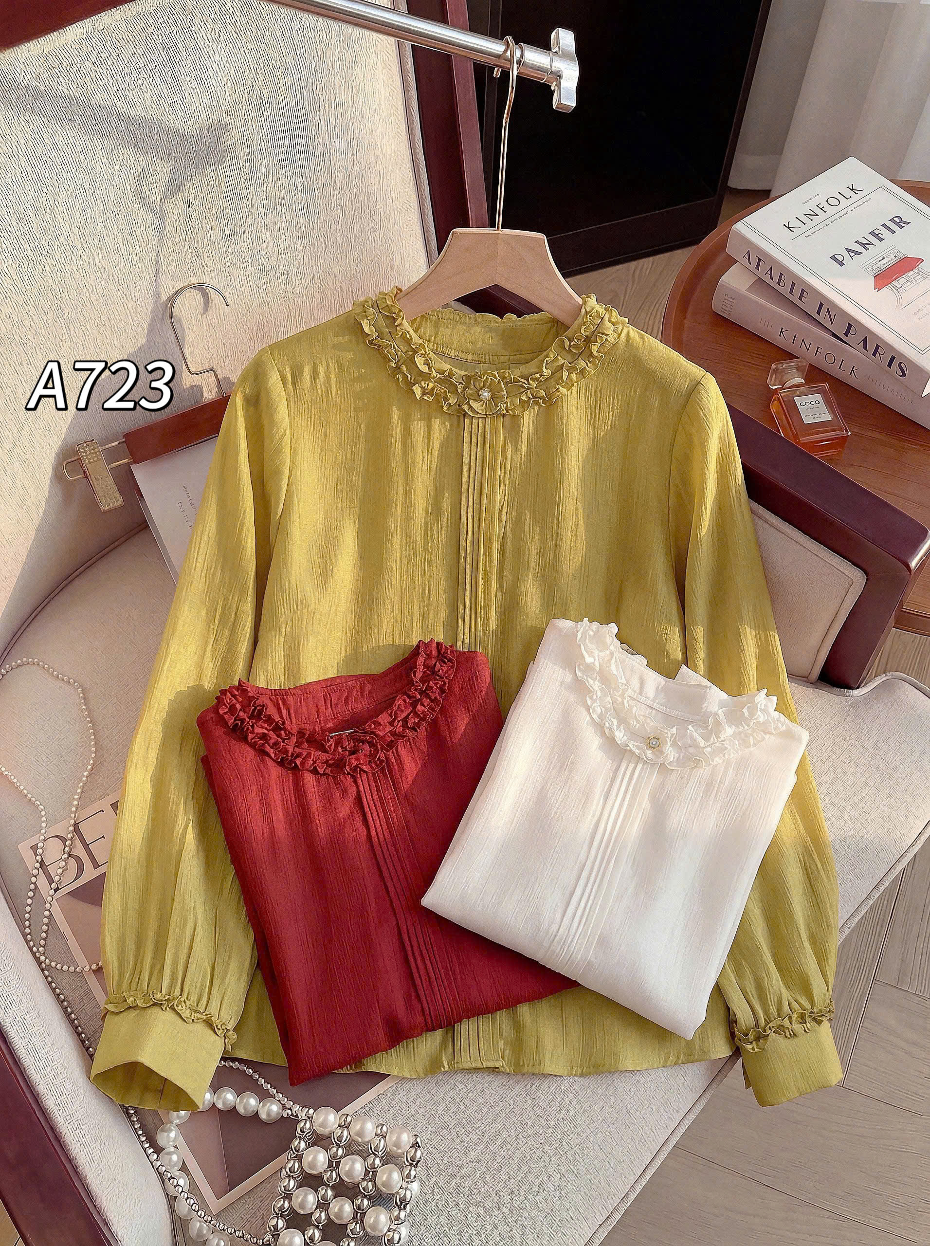 A723 áo tơ yến cổ tròn