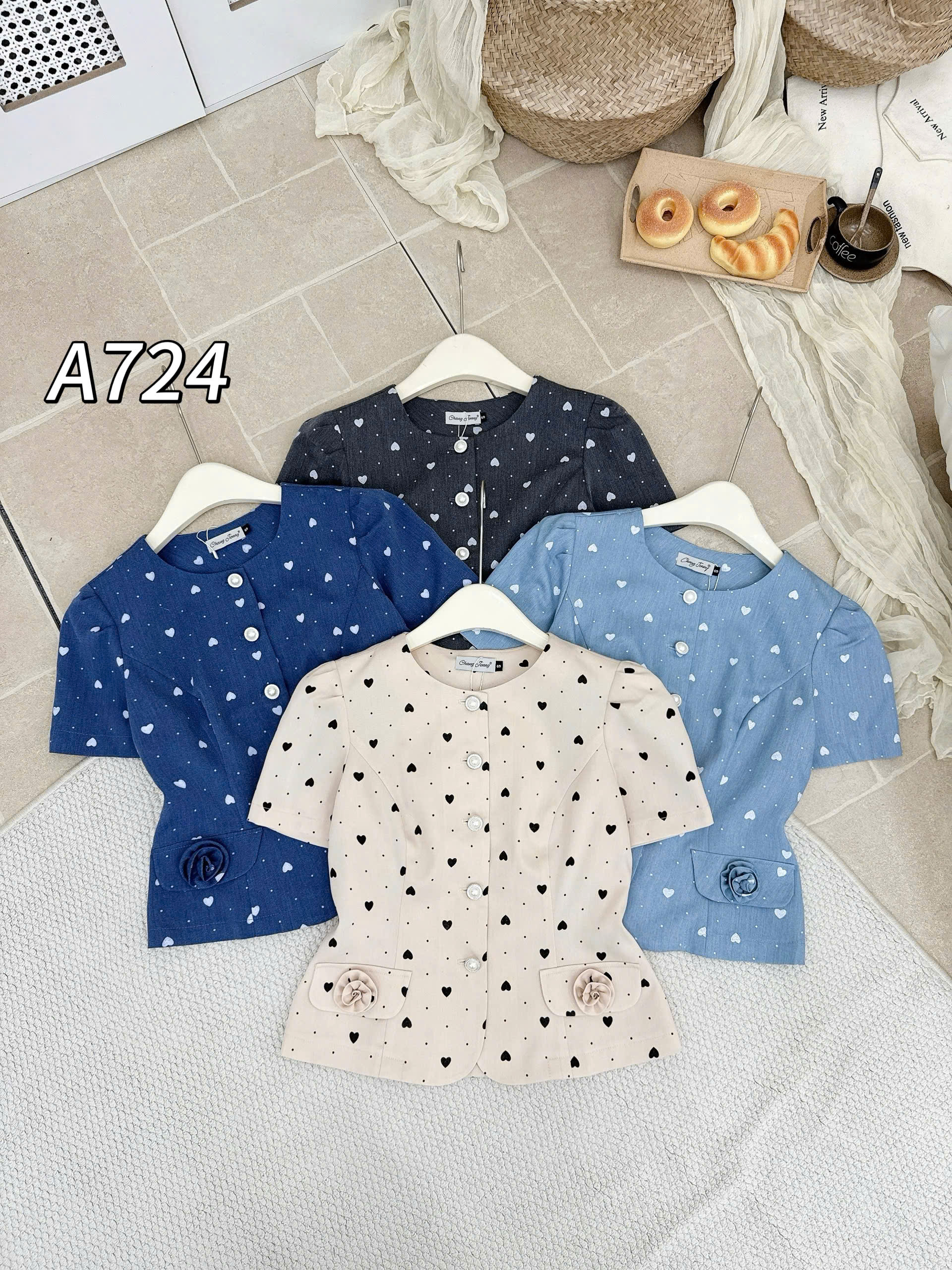 A724 áo kí giả trái tim