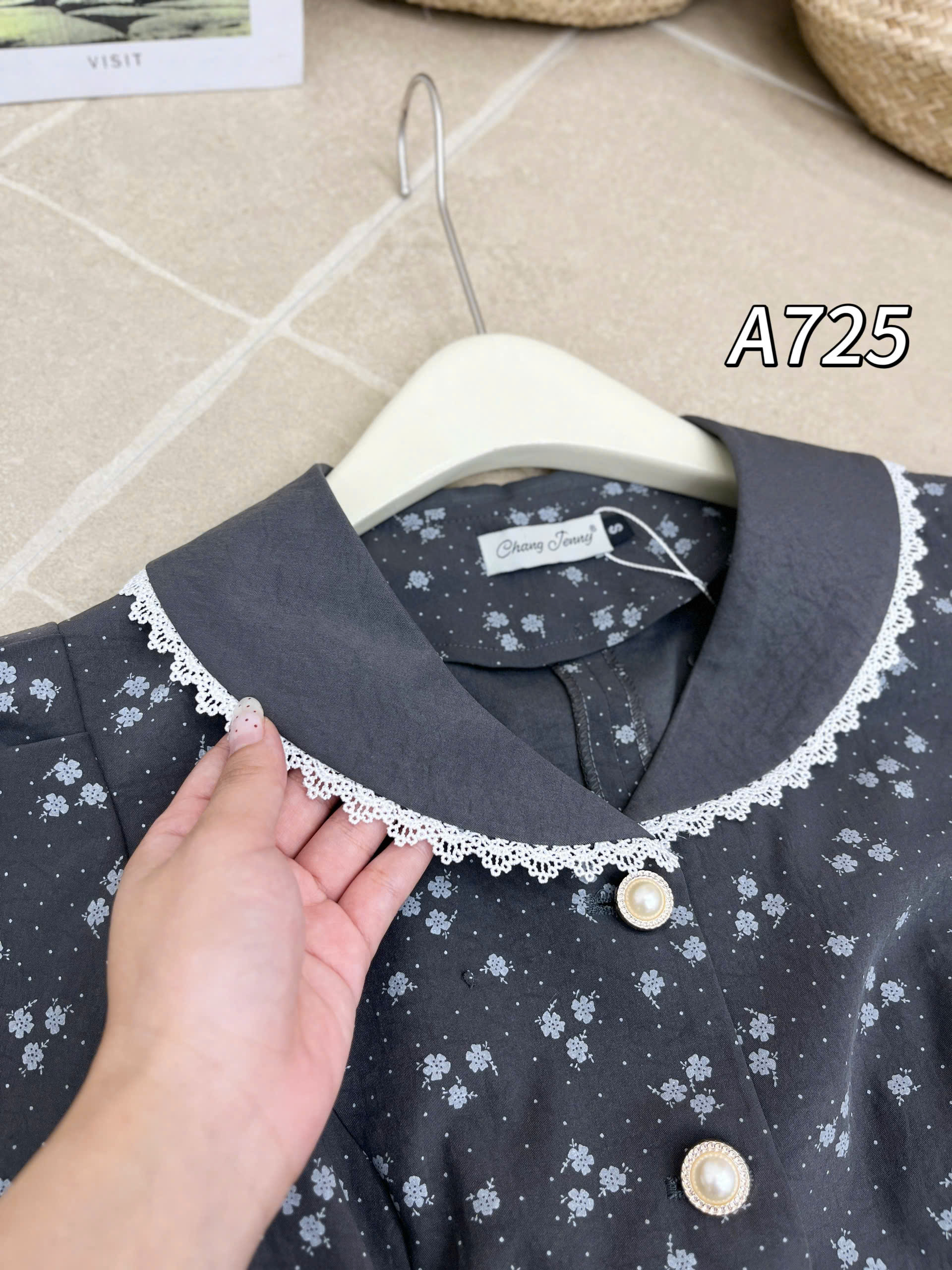 A725 áo kí giả hoa nhí