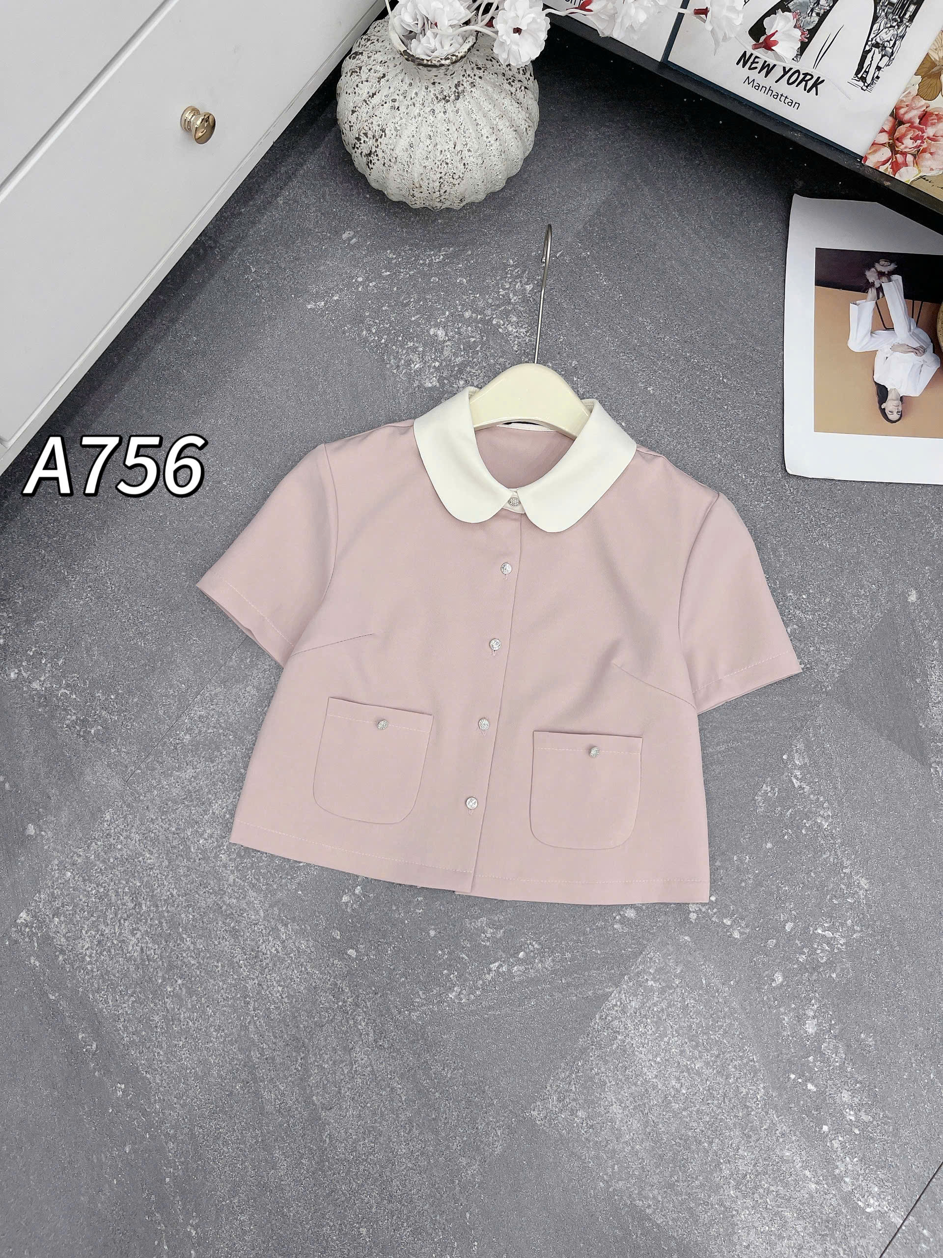 A756 Áo sơ mi cổ trắng túi cúc đá
