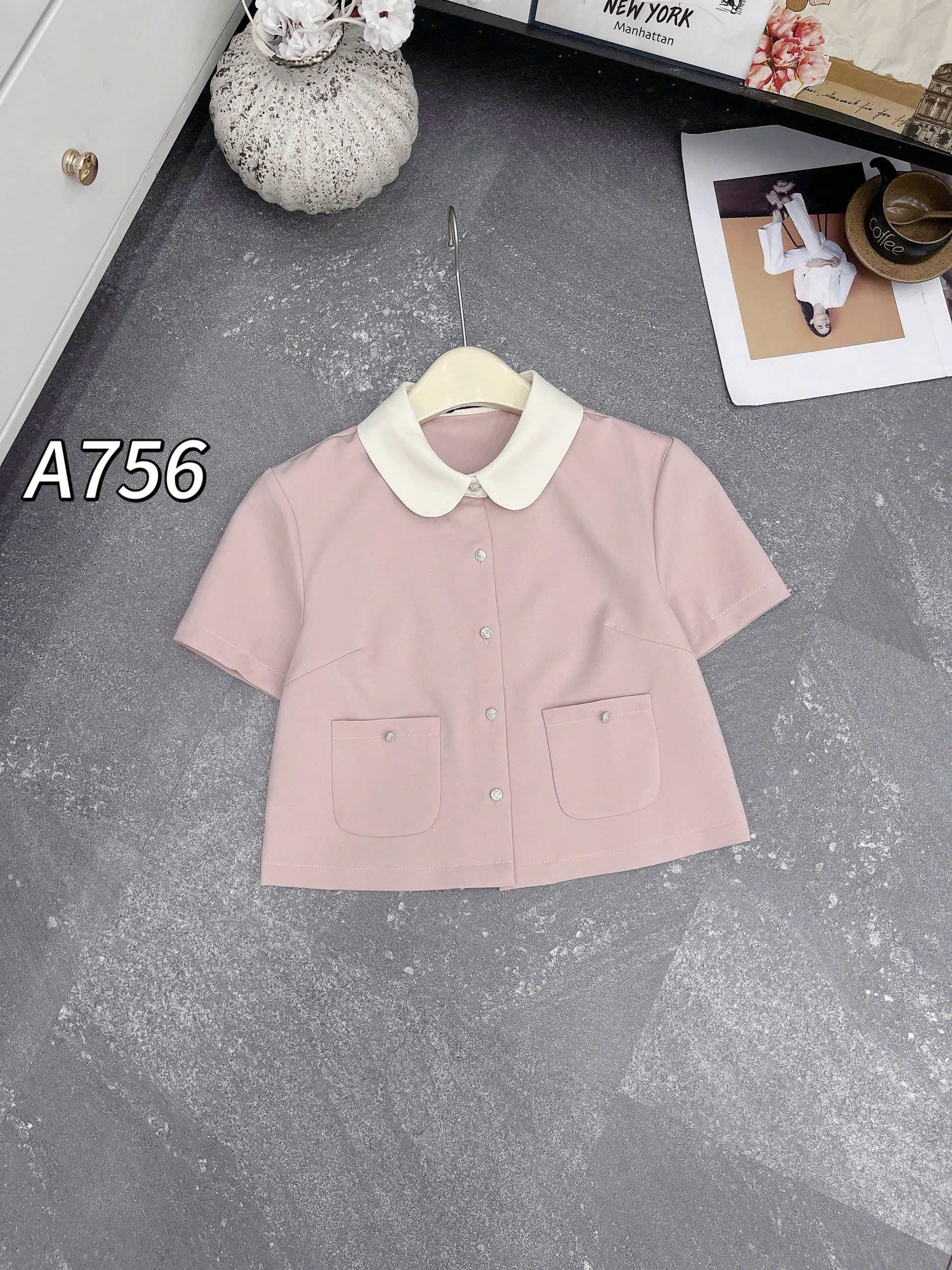 A756 Áo sơ mi cổ trắng túi cúc đá