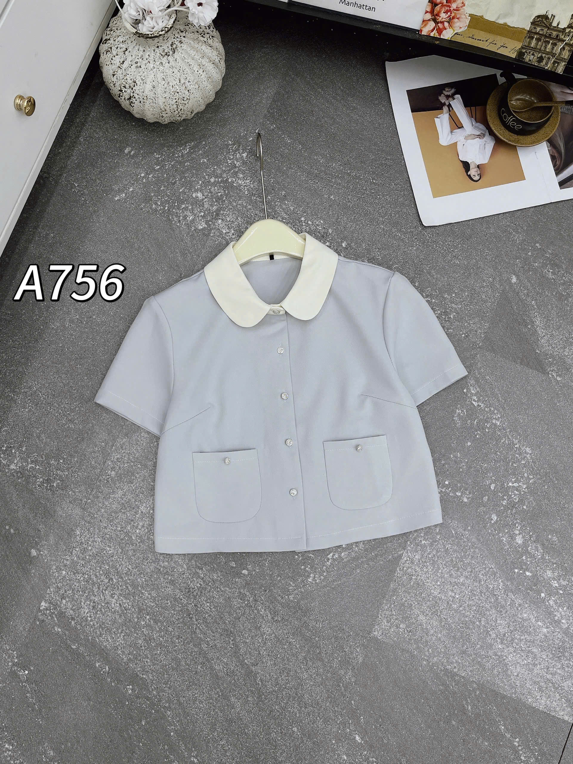 A756 Áo sơ mi cổ trắng túi cúc đá