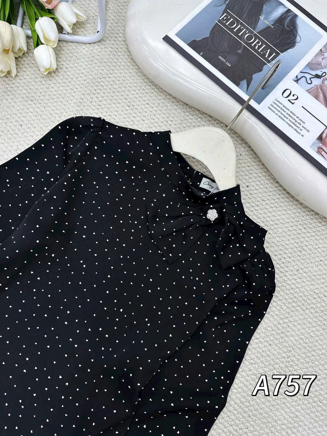 A757 Áo sơ mi lụa bi tim cổ nơ