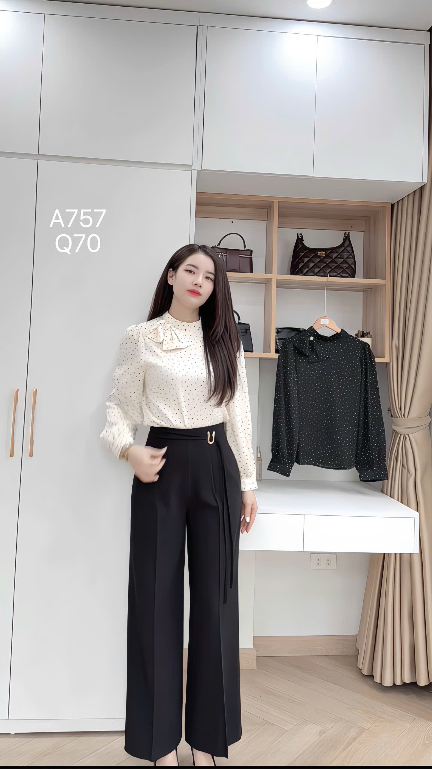 A757 Áo sơ mi lụa bi tim cổ nơ