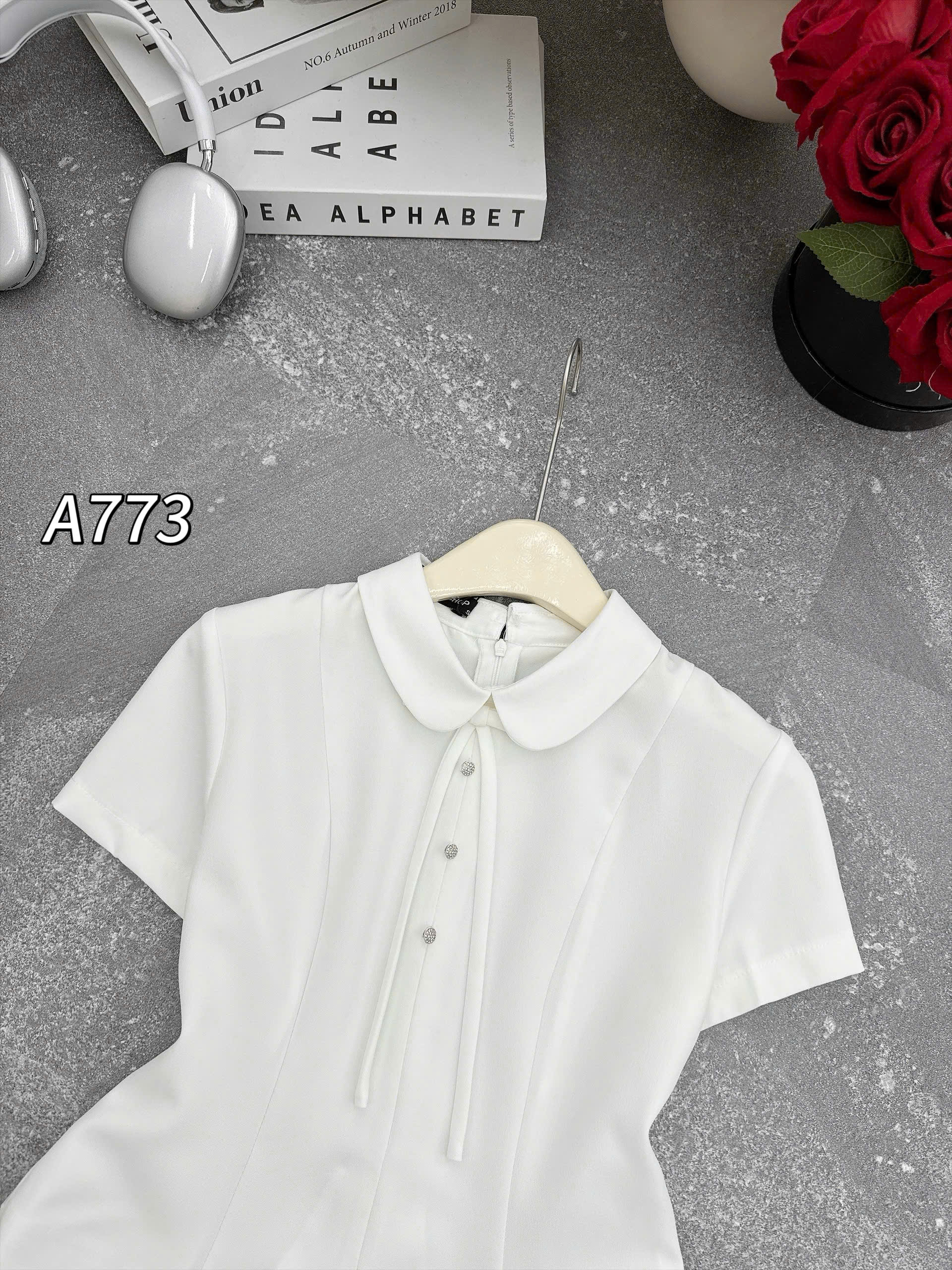 A773 áo cổ sen khóa lưng