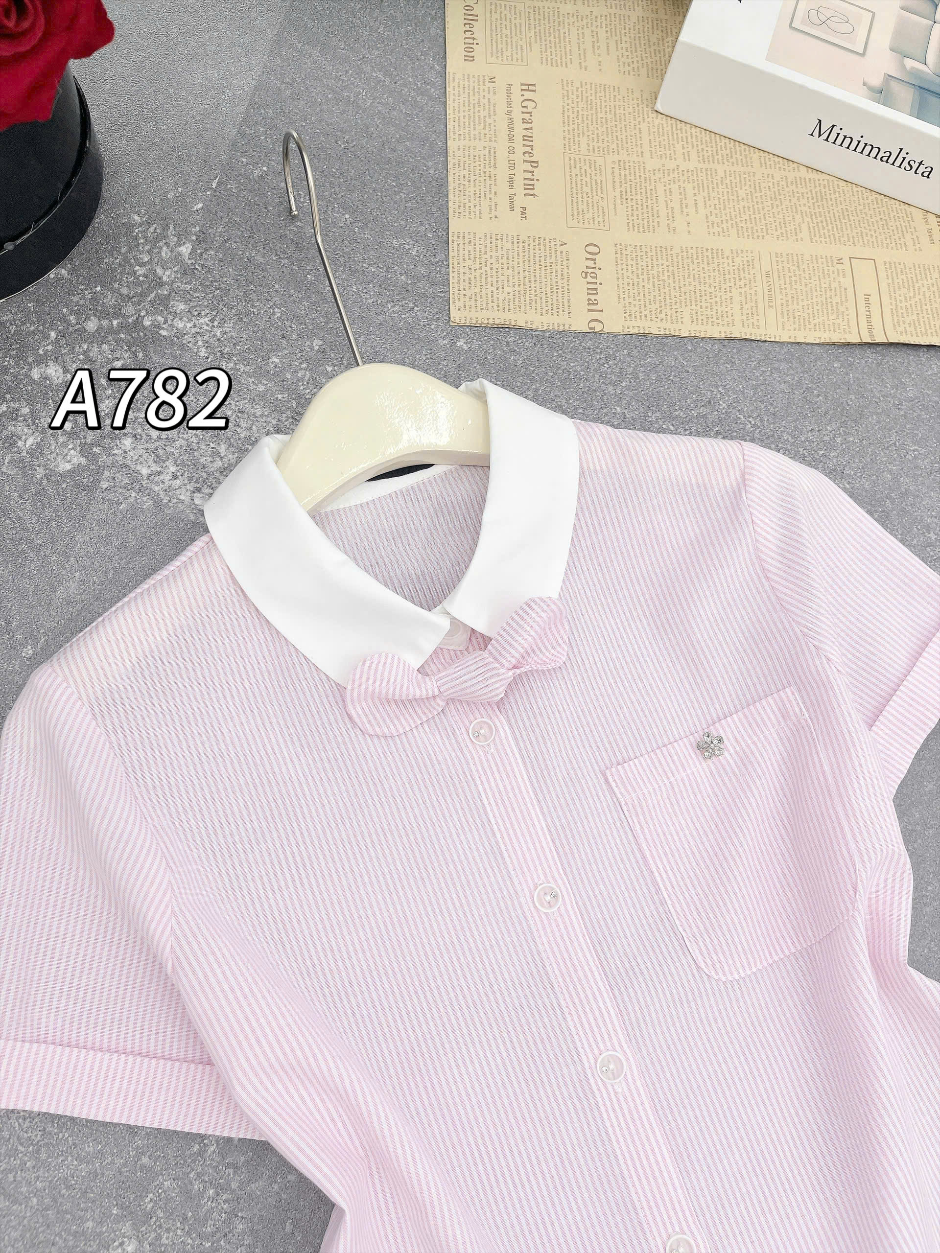 A782 áo cổ sen túi ngực