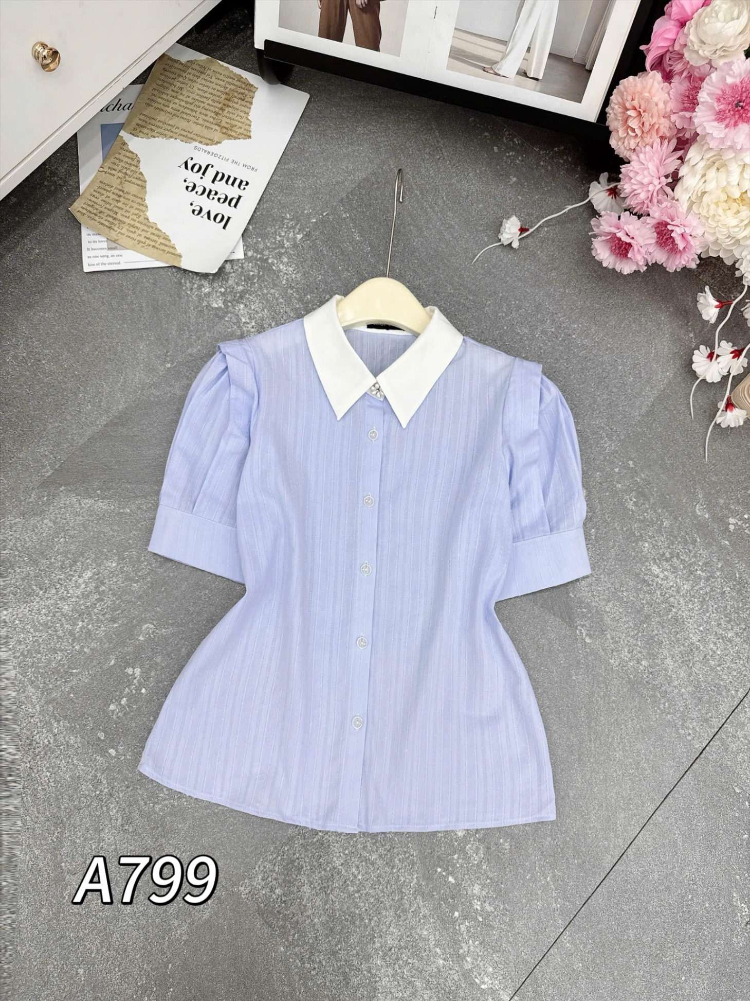 A799 Áo sơ mi cổ nhọn tay lỡ bản gập