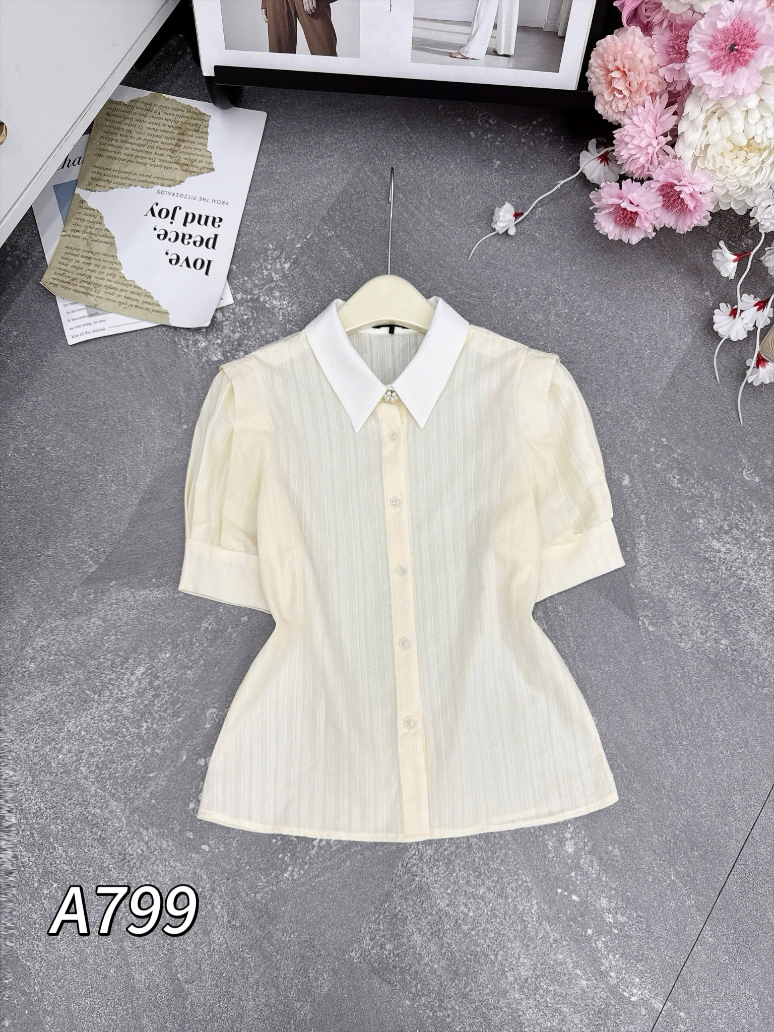 A799 Áo sơ mi cổ nhọn tay lỡ bản gập