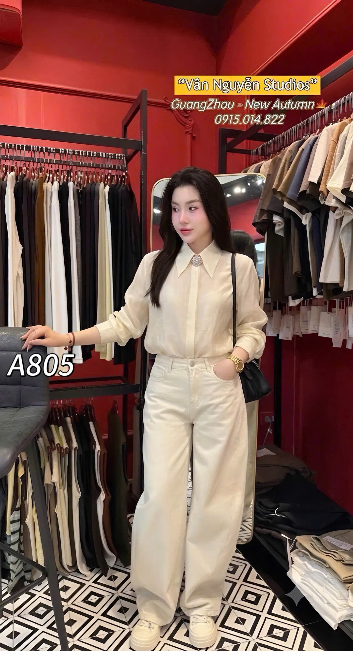 A805 Áo tơ hàn kèm charm pha lê