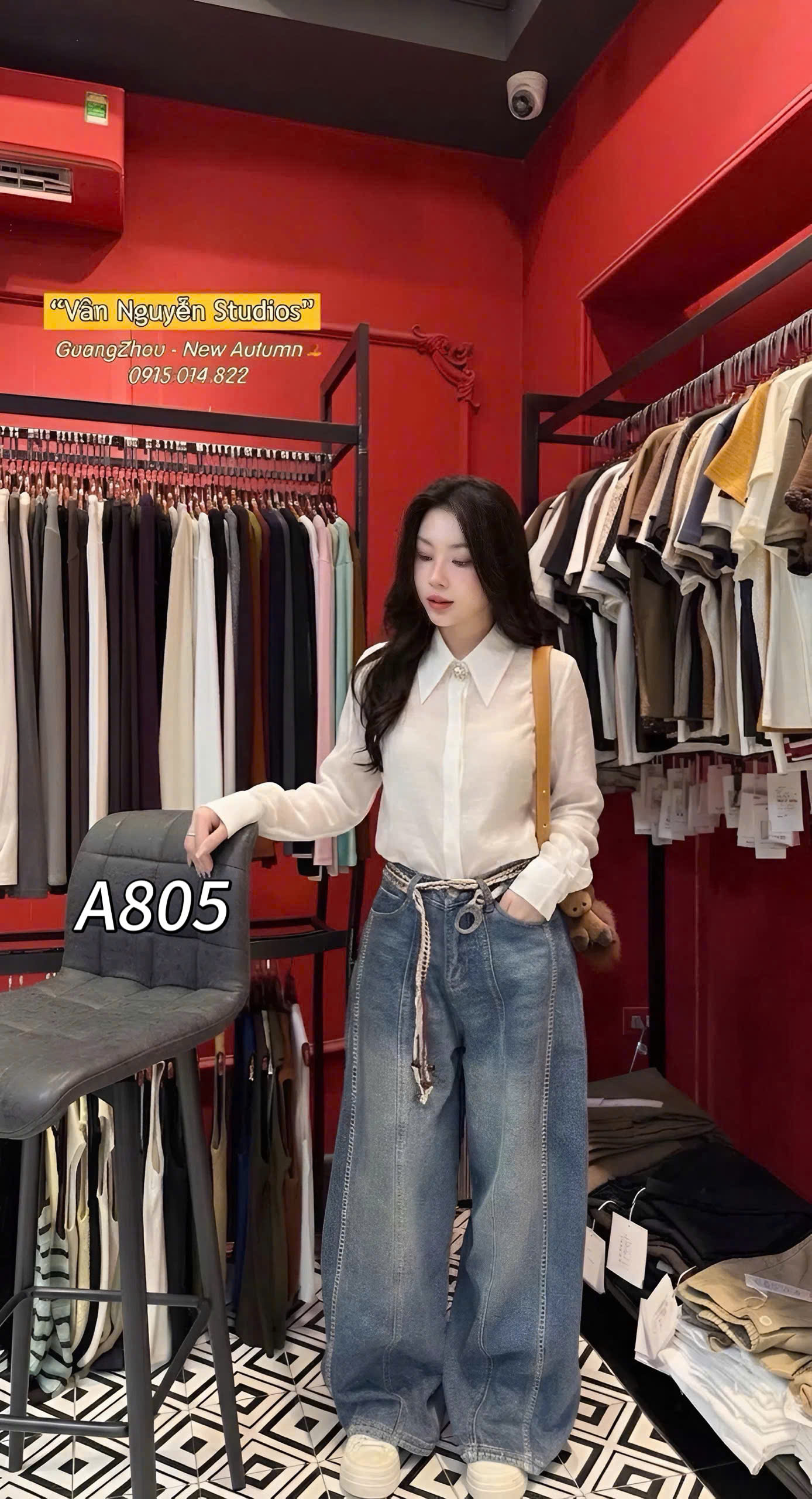 A805 Áo tơ hàn kèm charm pha lê