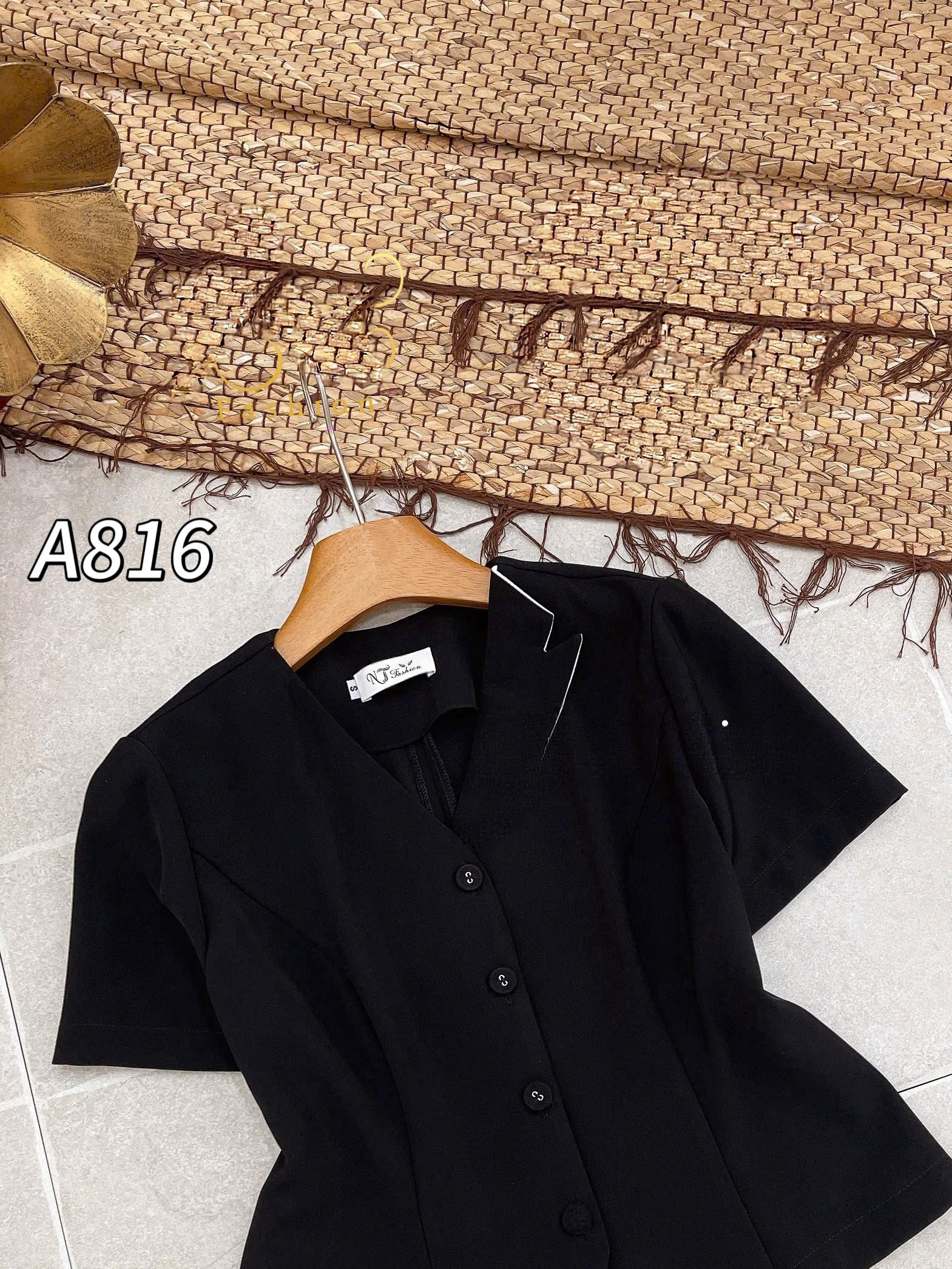 A816 Áo kí giả cổ K