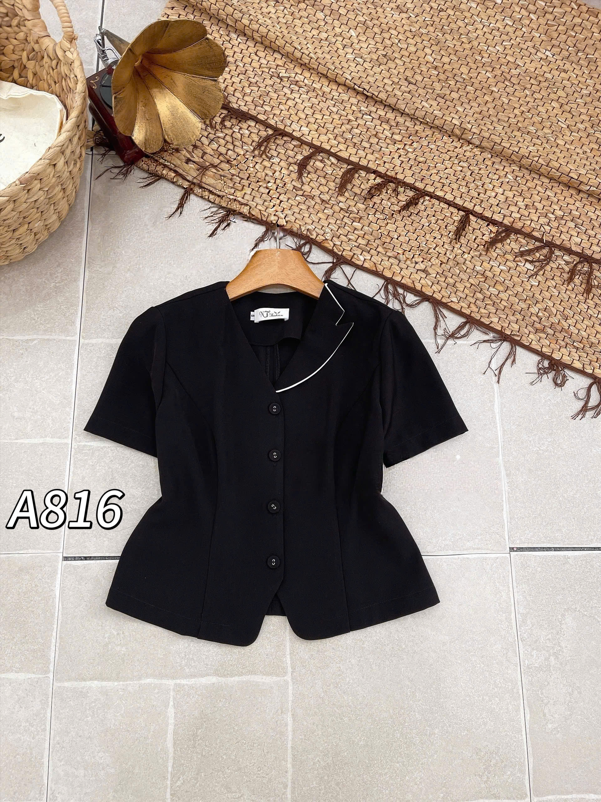 A816 Áo kí giả cổ K