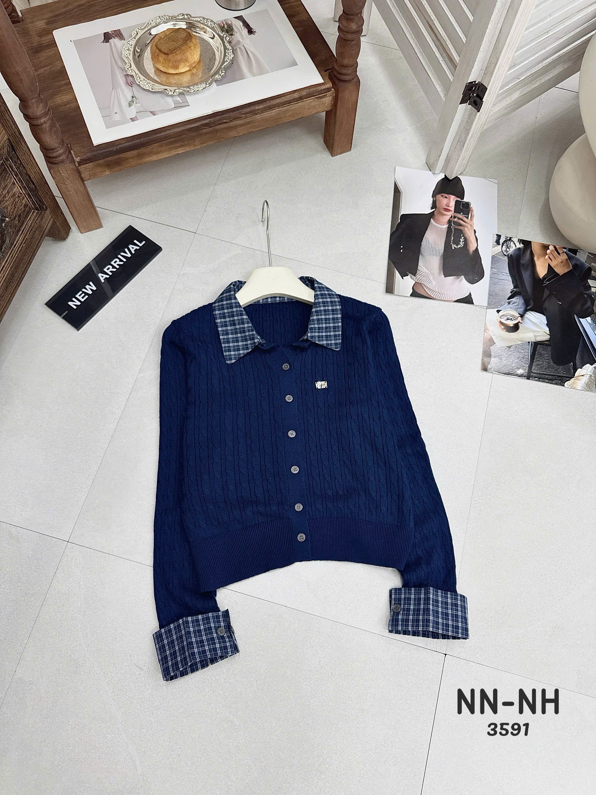 AL3591 Áo len cổ kẻ