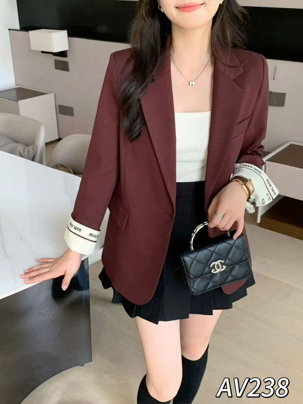 AV238 Áo vest miu miu QC