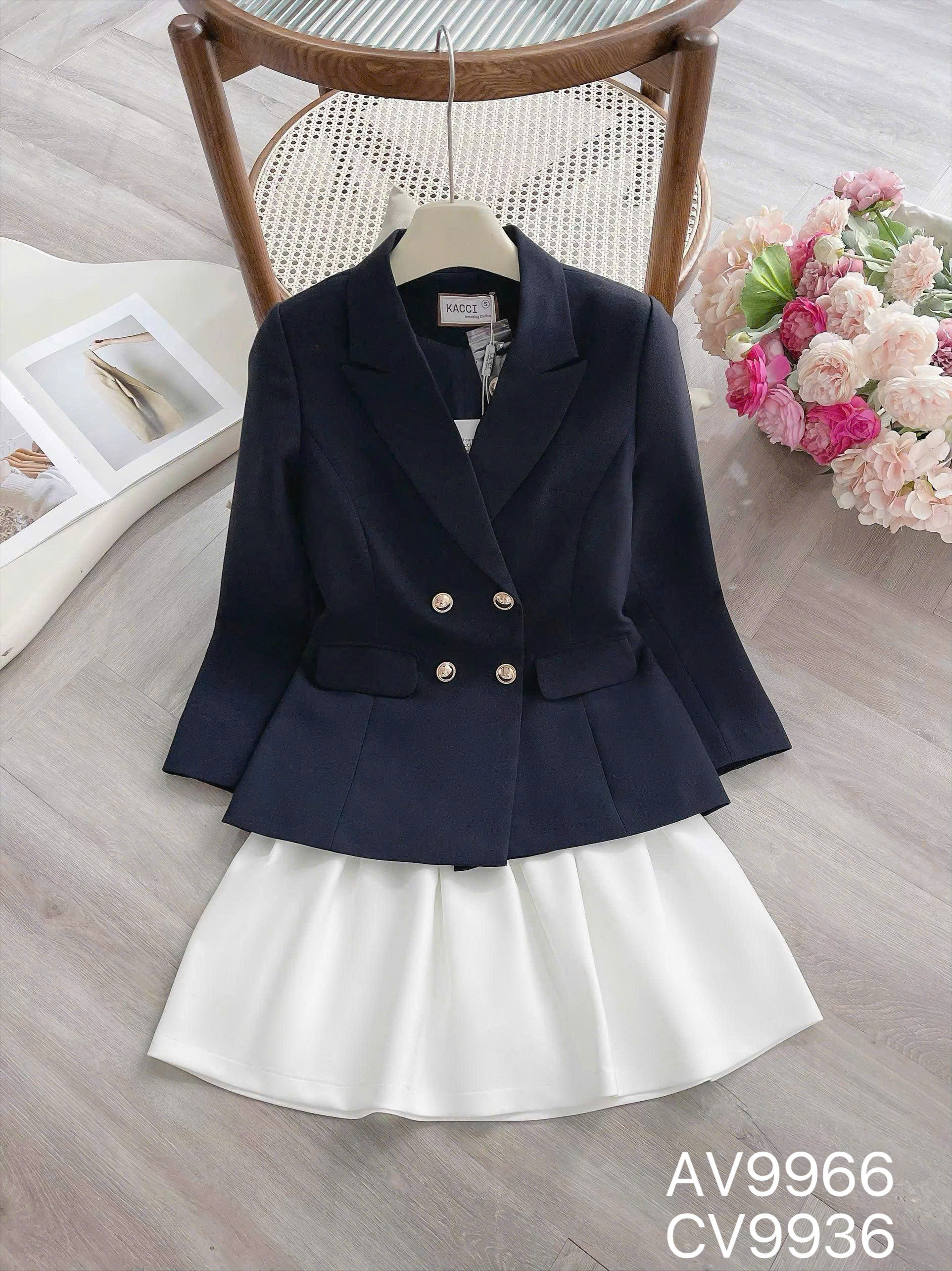 AV9966 Áo vest cổ véch 4 cúc