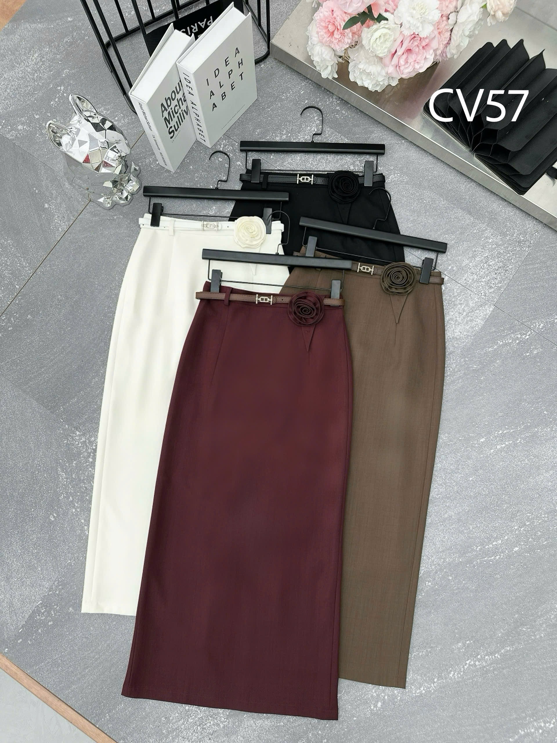 CV57 Chân váy dài cạp hoa