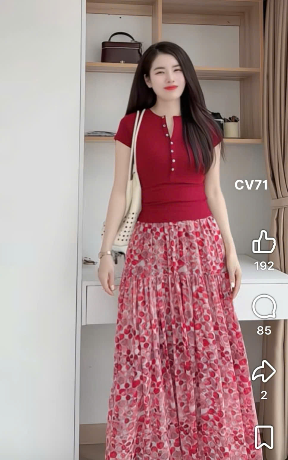 CV71 Chân váy xòe chấm bi
