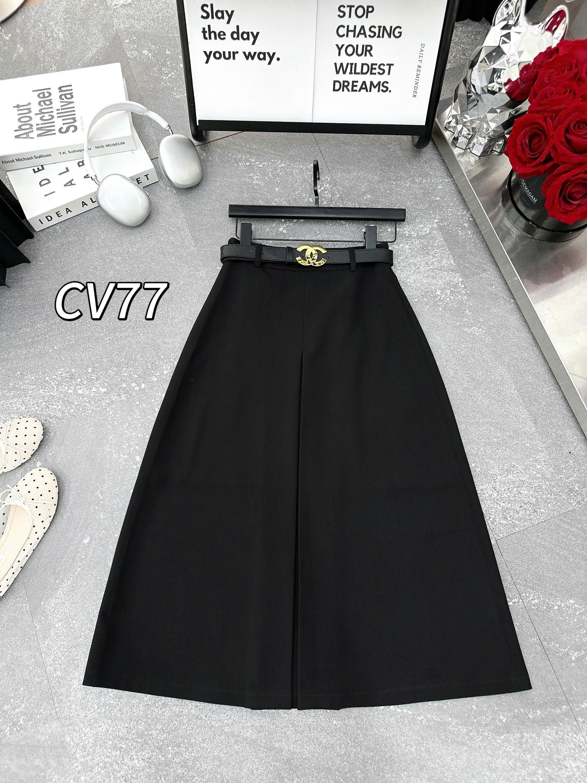CV77 Chân váy xòe li giữa