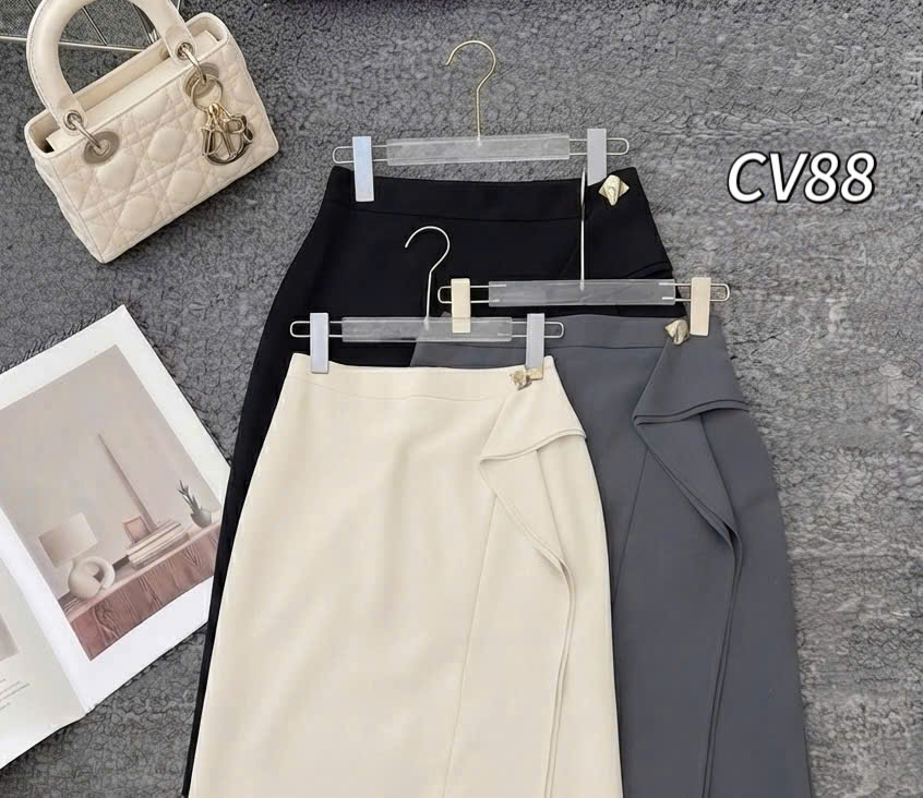 CV88 cv vạt bèo khuy vàng 80cm