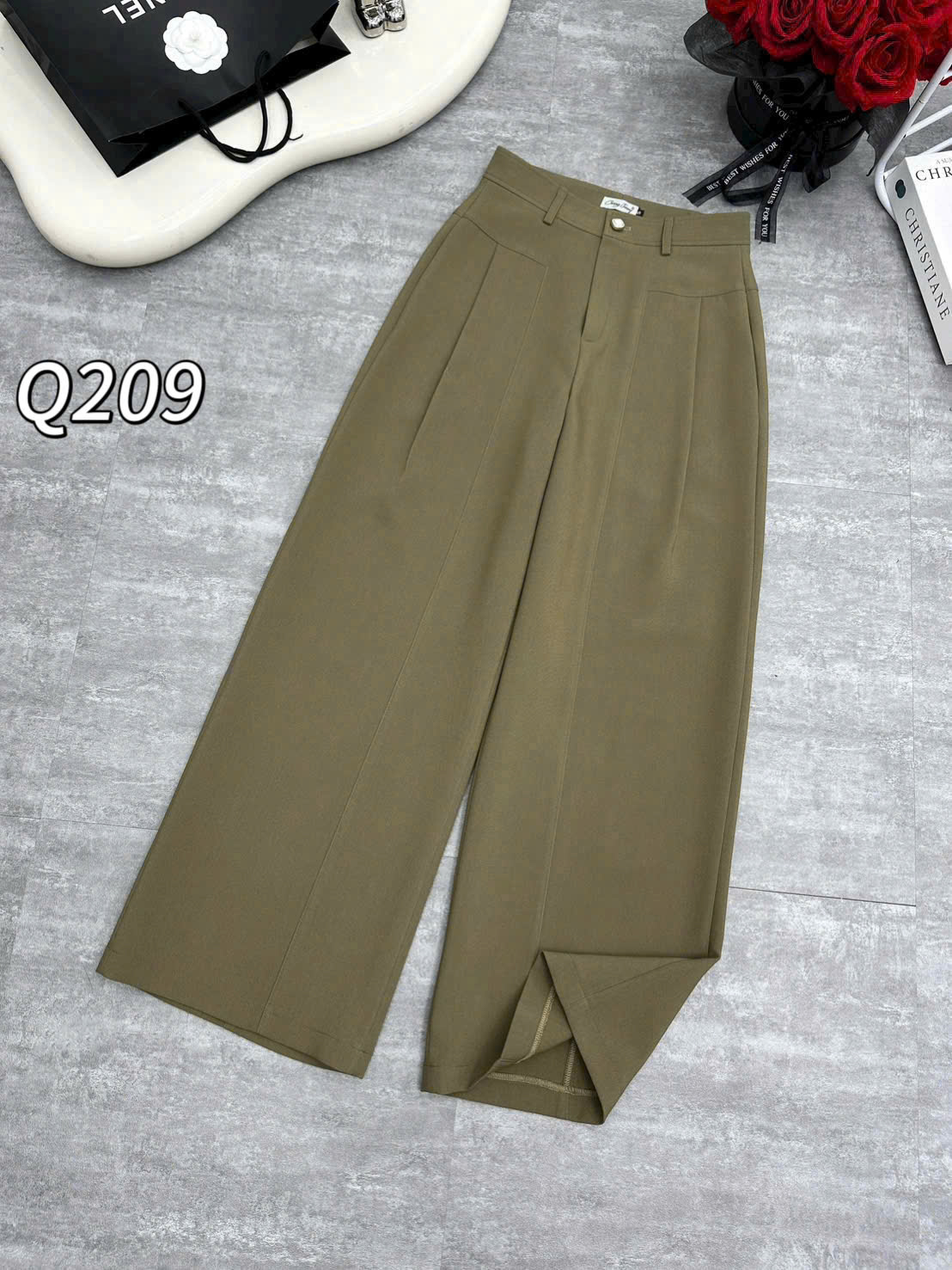 Q209 Quần xuông cúc ngọc
