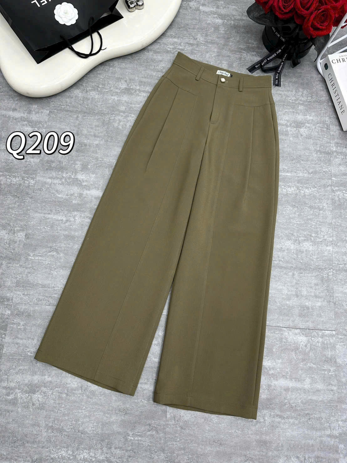 Q209 Quần xuông cúc ngọc