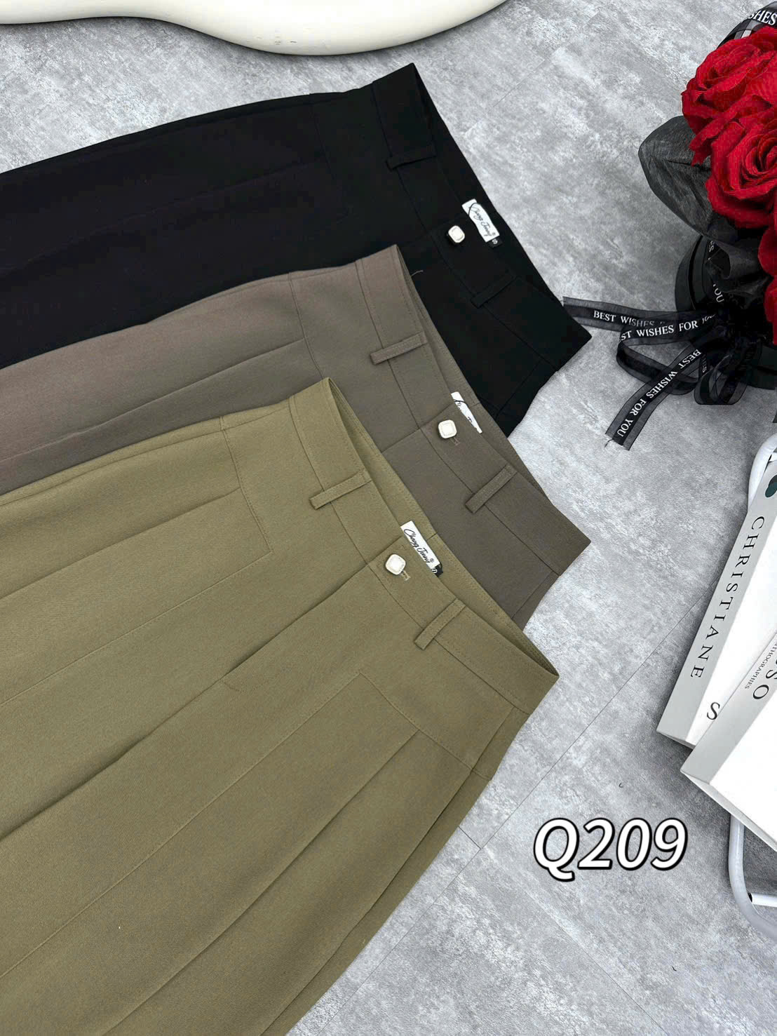 Q209 Quần xuông cúc ngọc