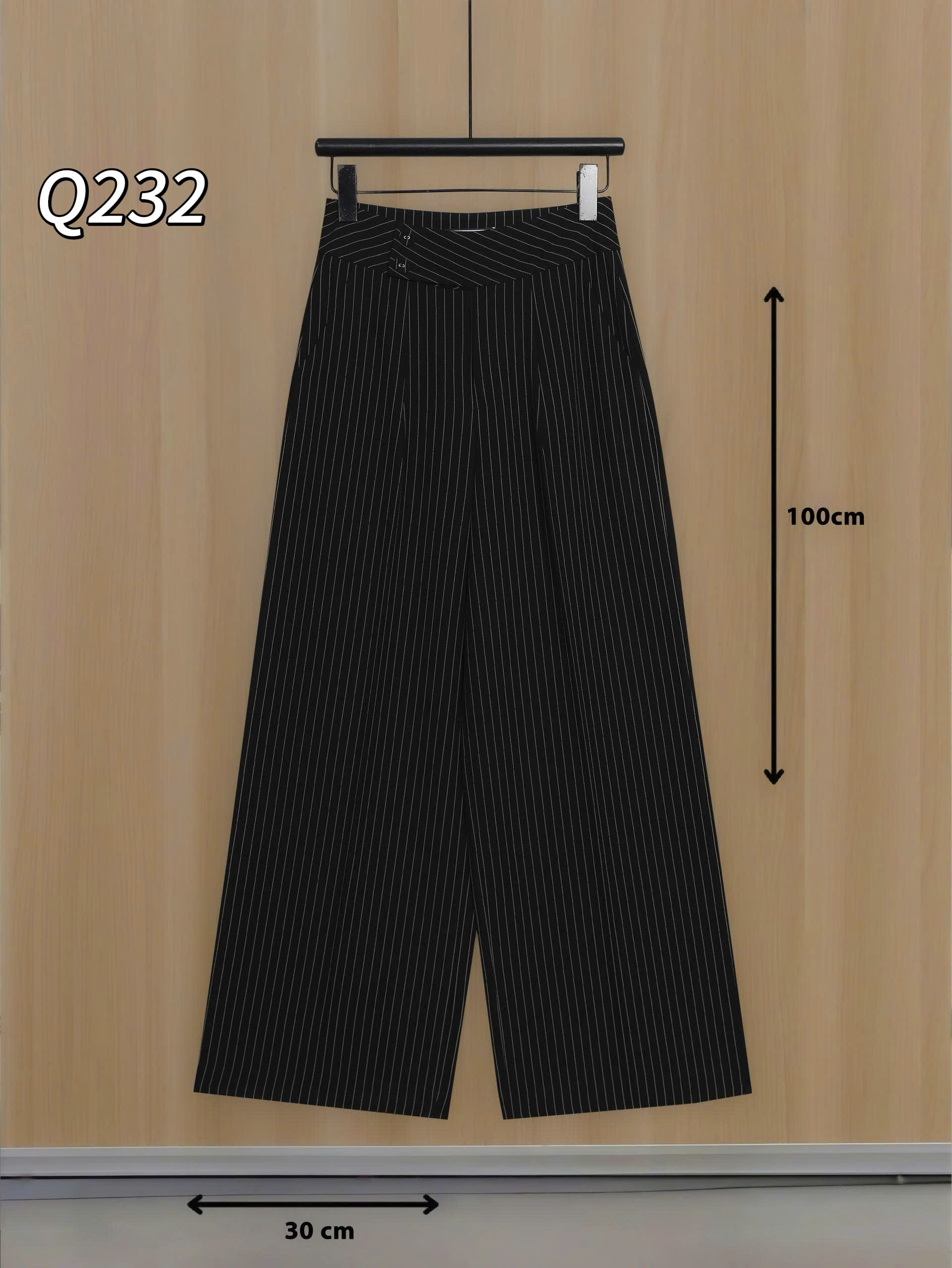 Q232 Quần xuông kẻ 2 cúc lệch