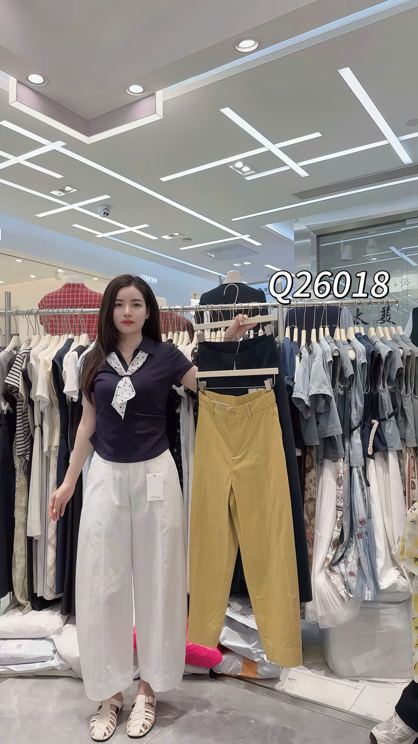 Q26018 Quần ống cong 1 cúc