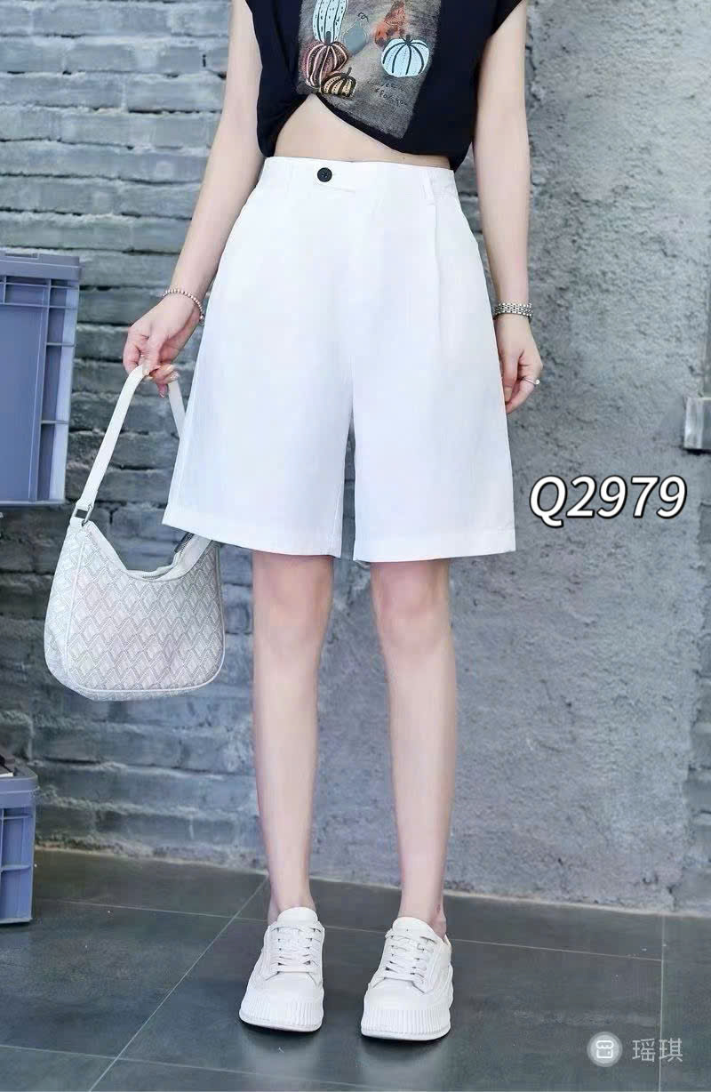Q2979 Quần ngố cúc lệch