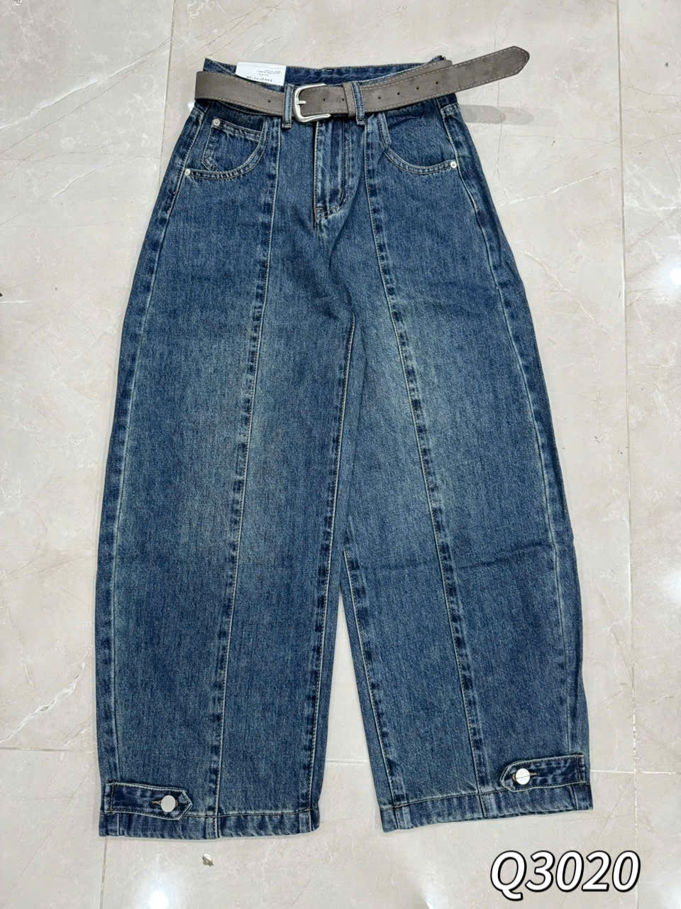 Q3020 Quần jean cúc gấu quần