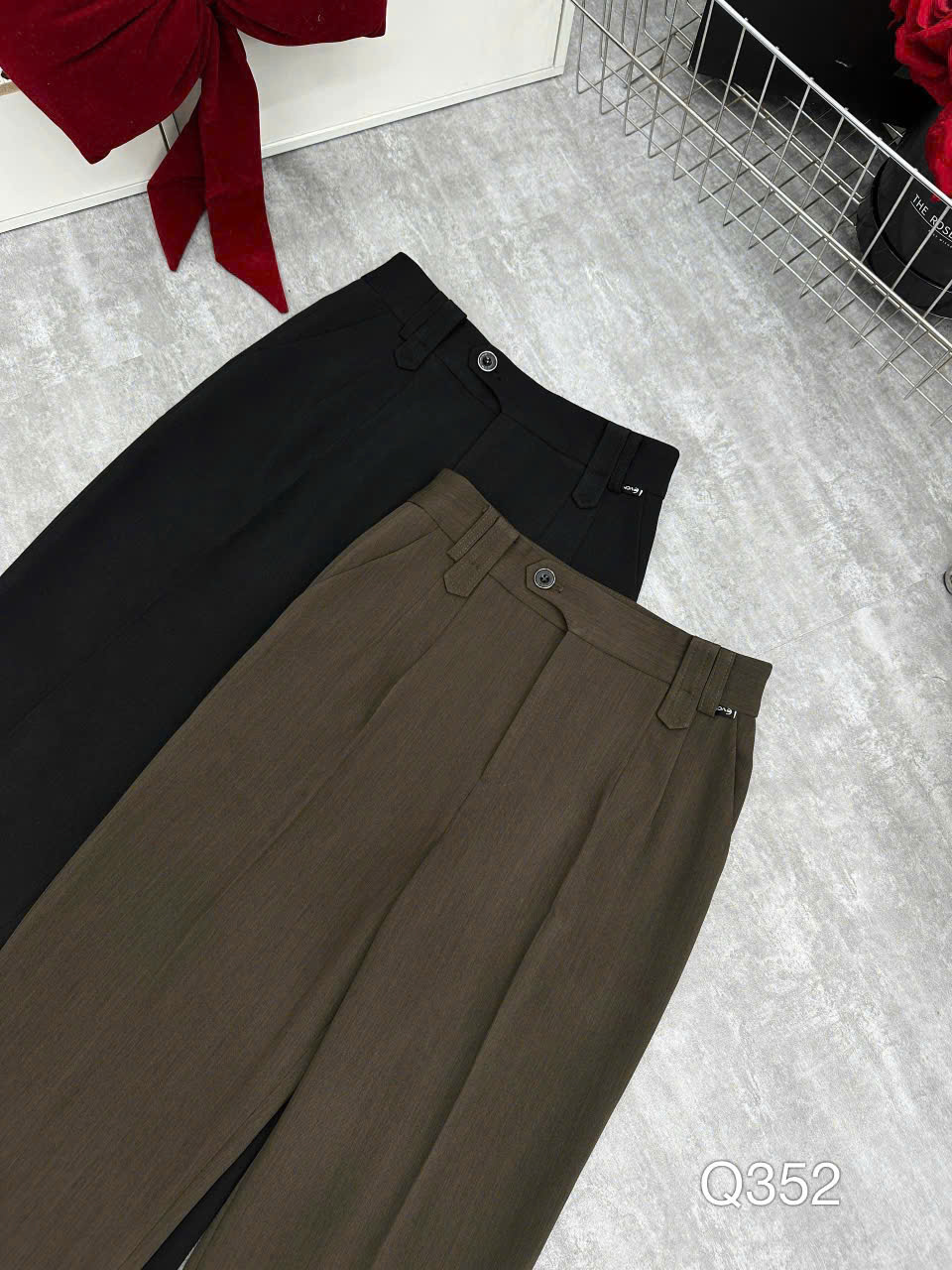 Q352 Quần baggy khuy lệch