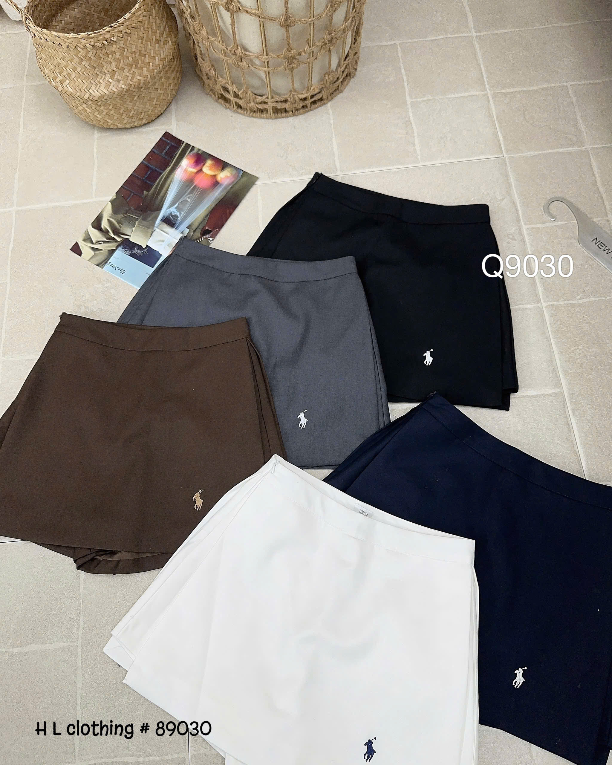 Q9030 quần giả váy thêu ngựa