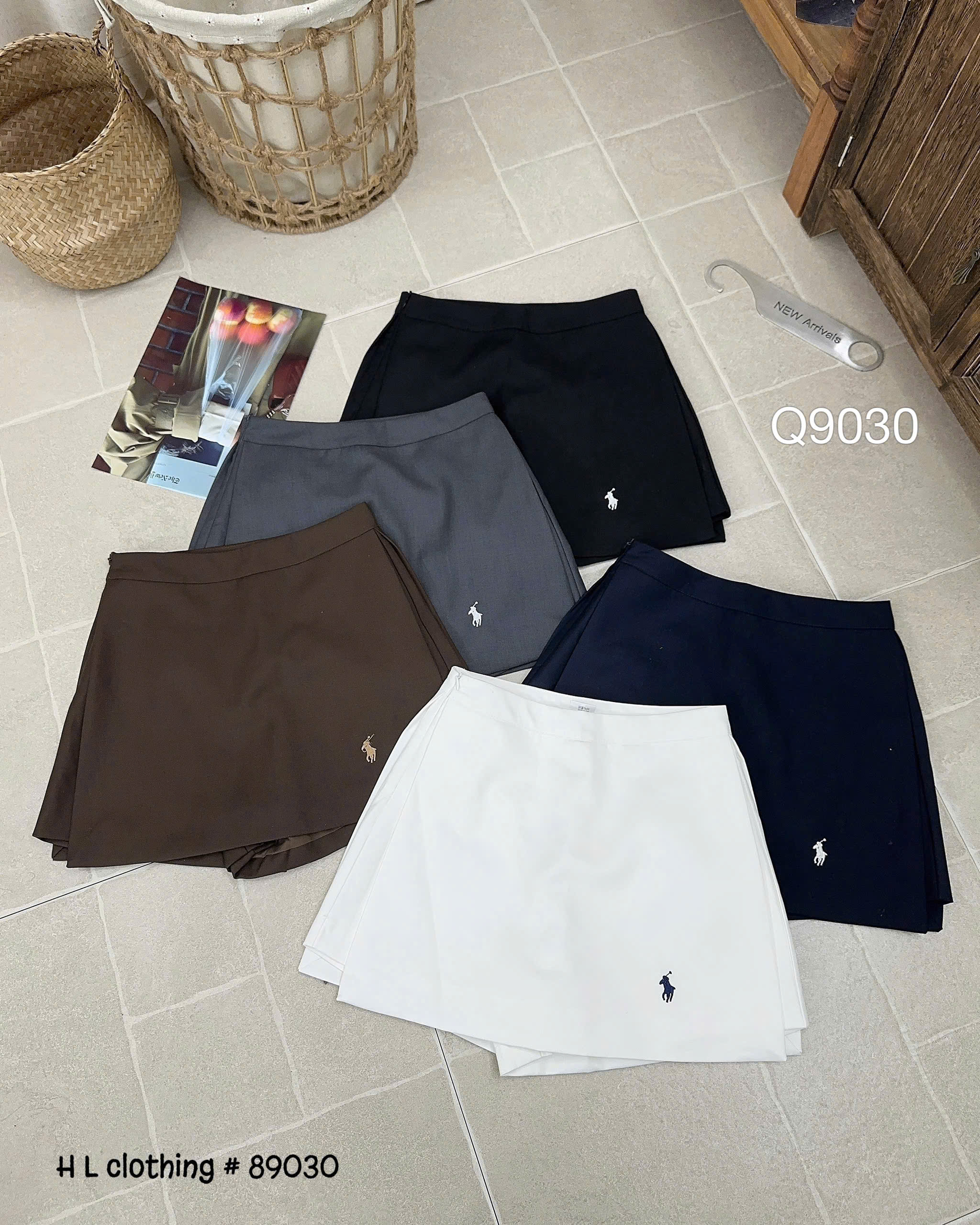 Q9030 quần giả váy thêu ngựa